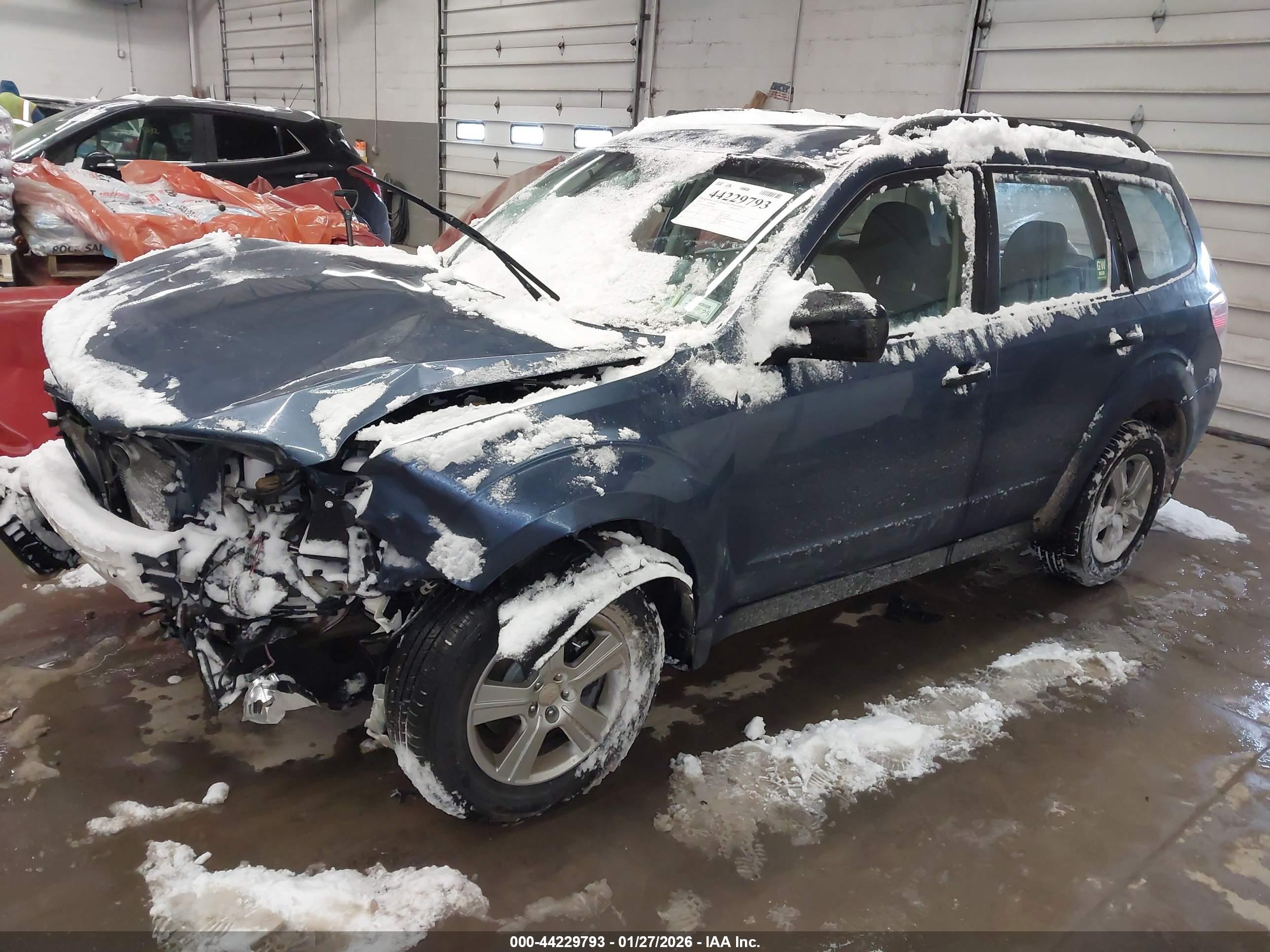 SUBARU FORESTER image 2