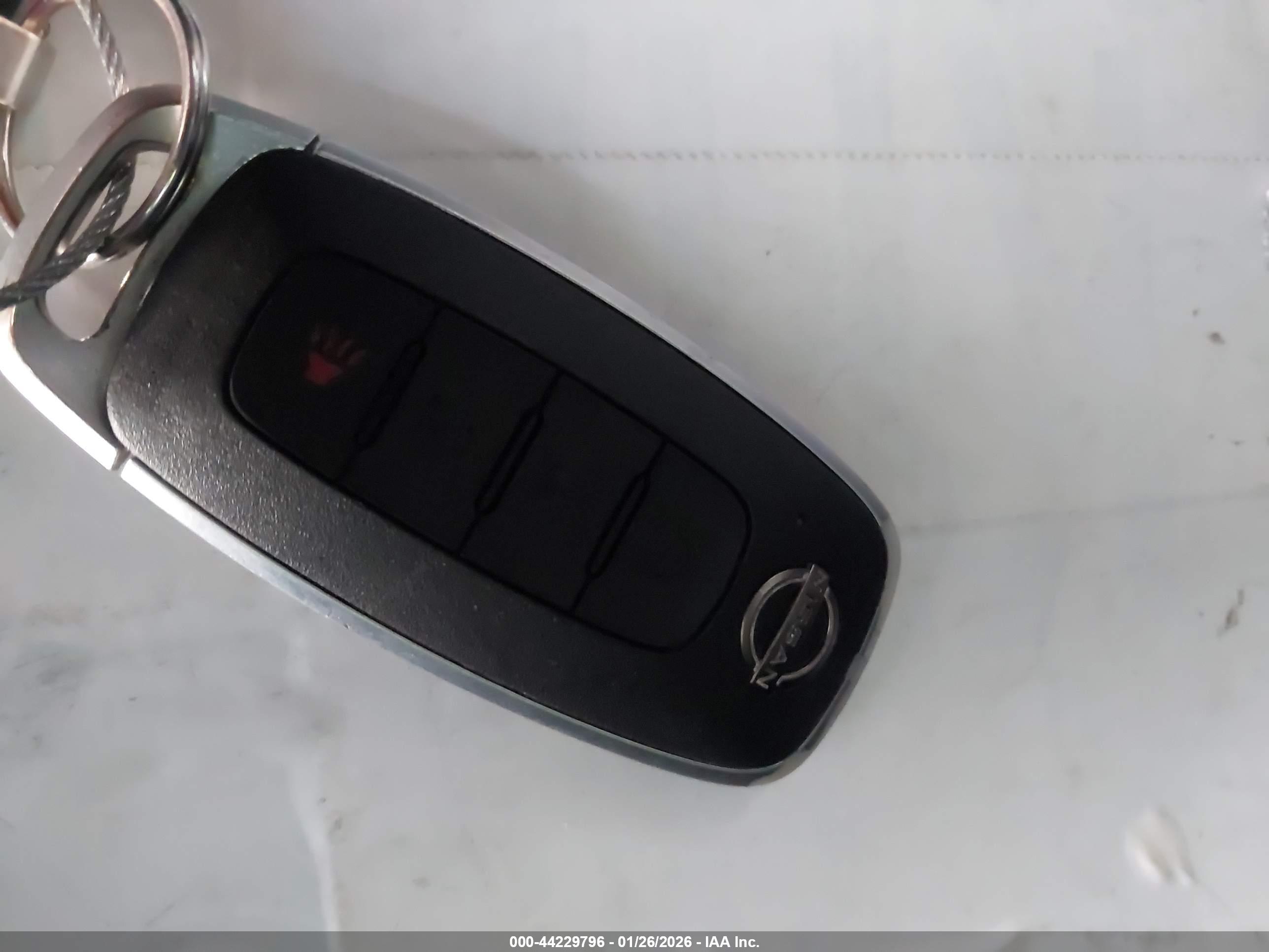 NISSAN KICKS image 11