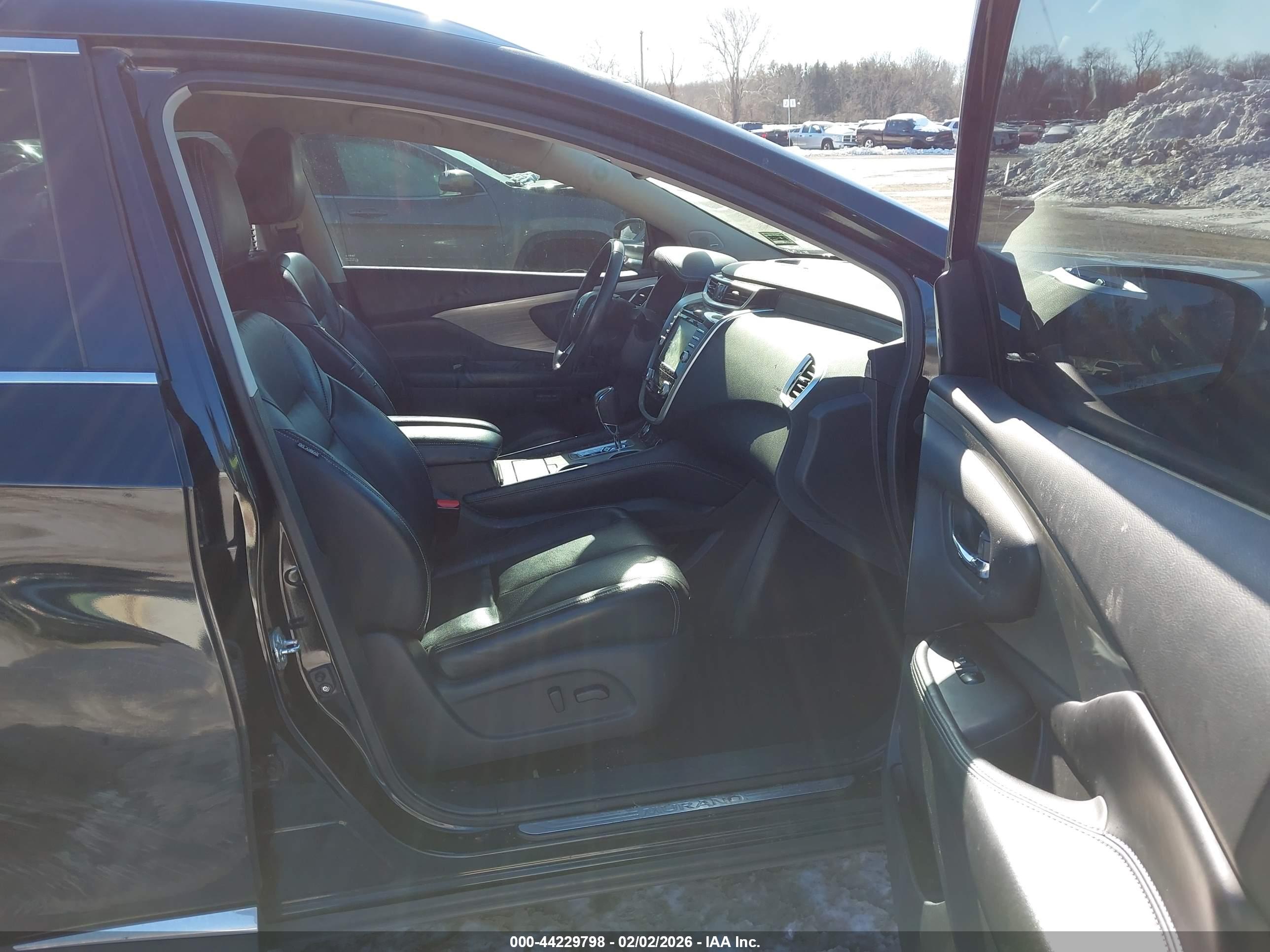NISSAN MURANO image 5