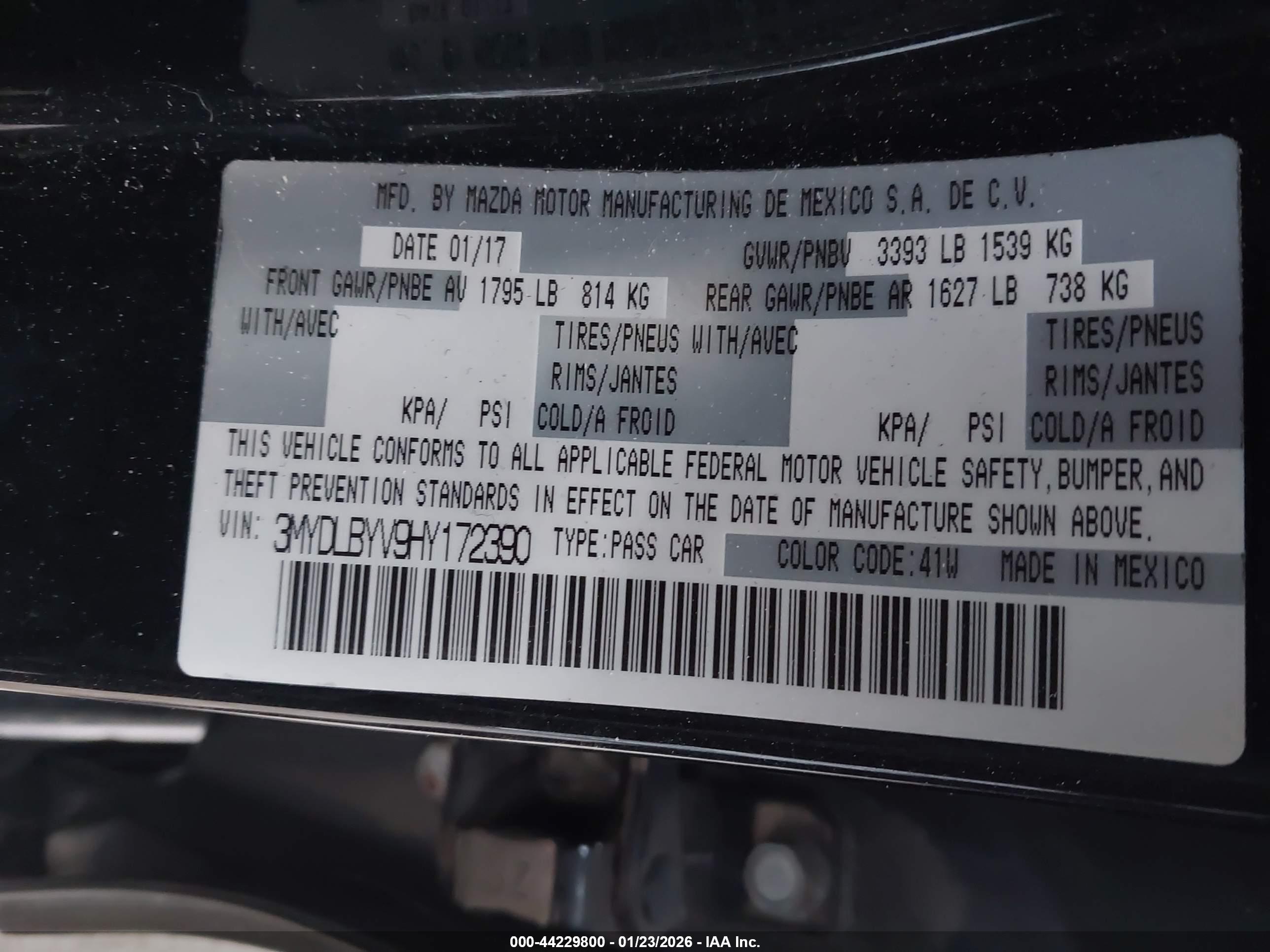 TOYOTA YARIS image 9