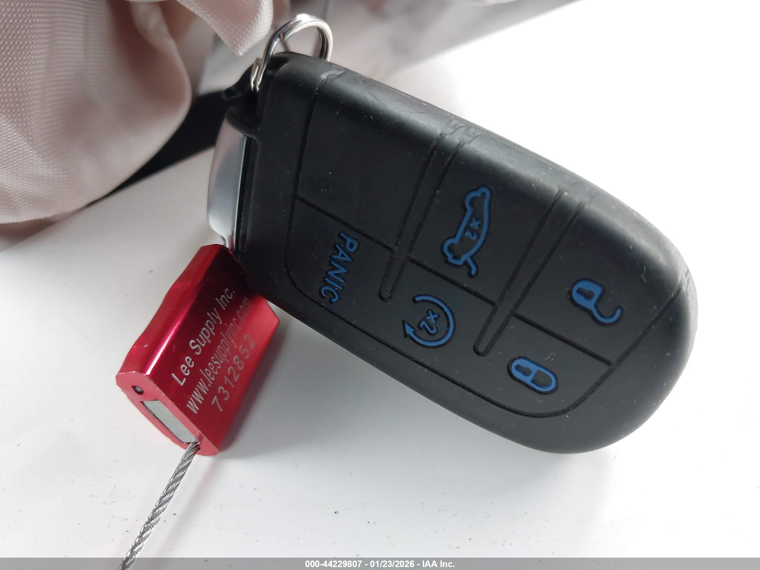 JEEP GRAND image 11