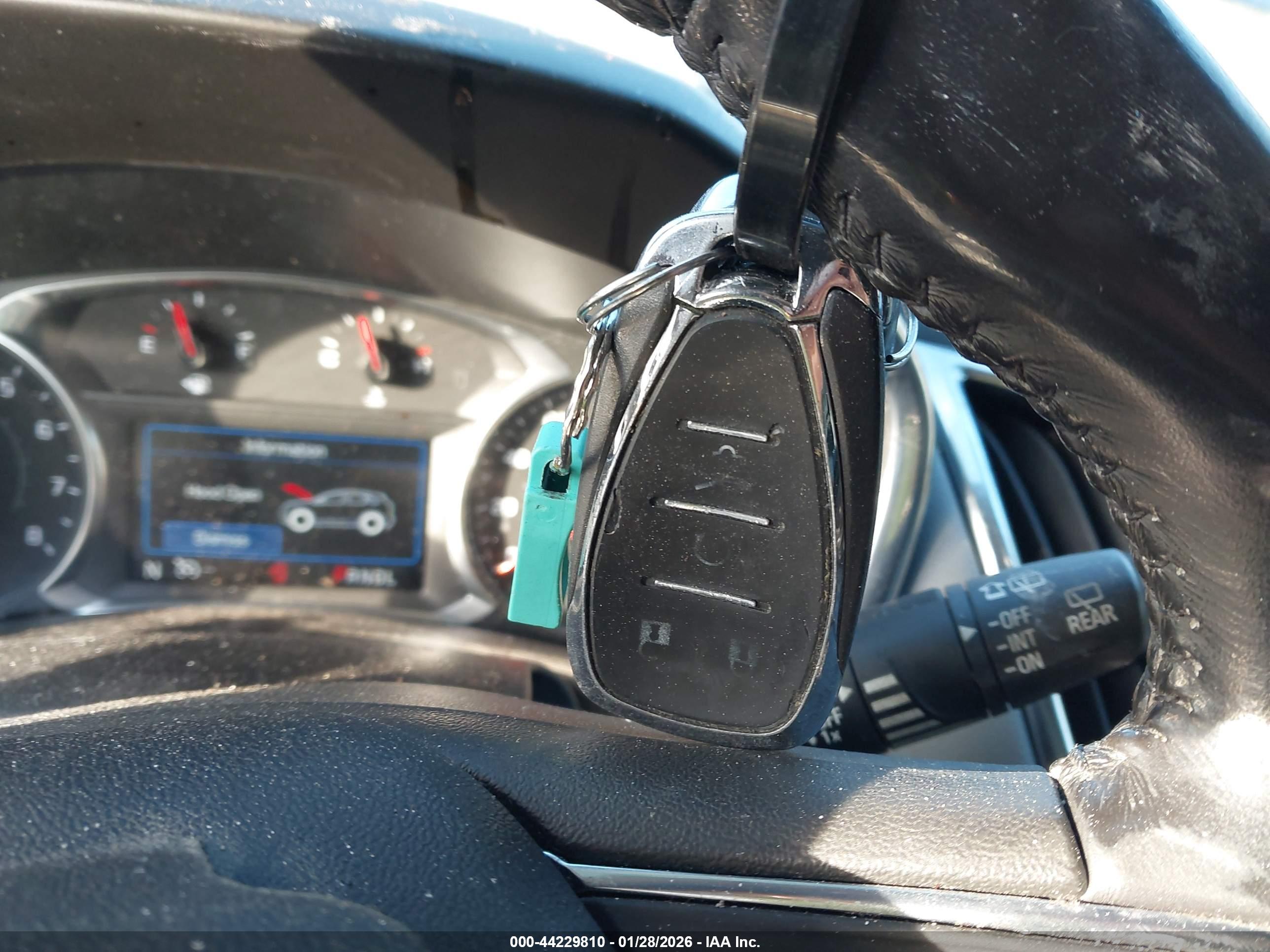 CHEVROLET EQUINOX image 11