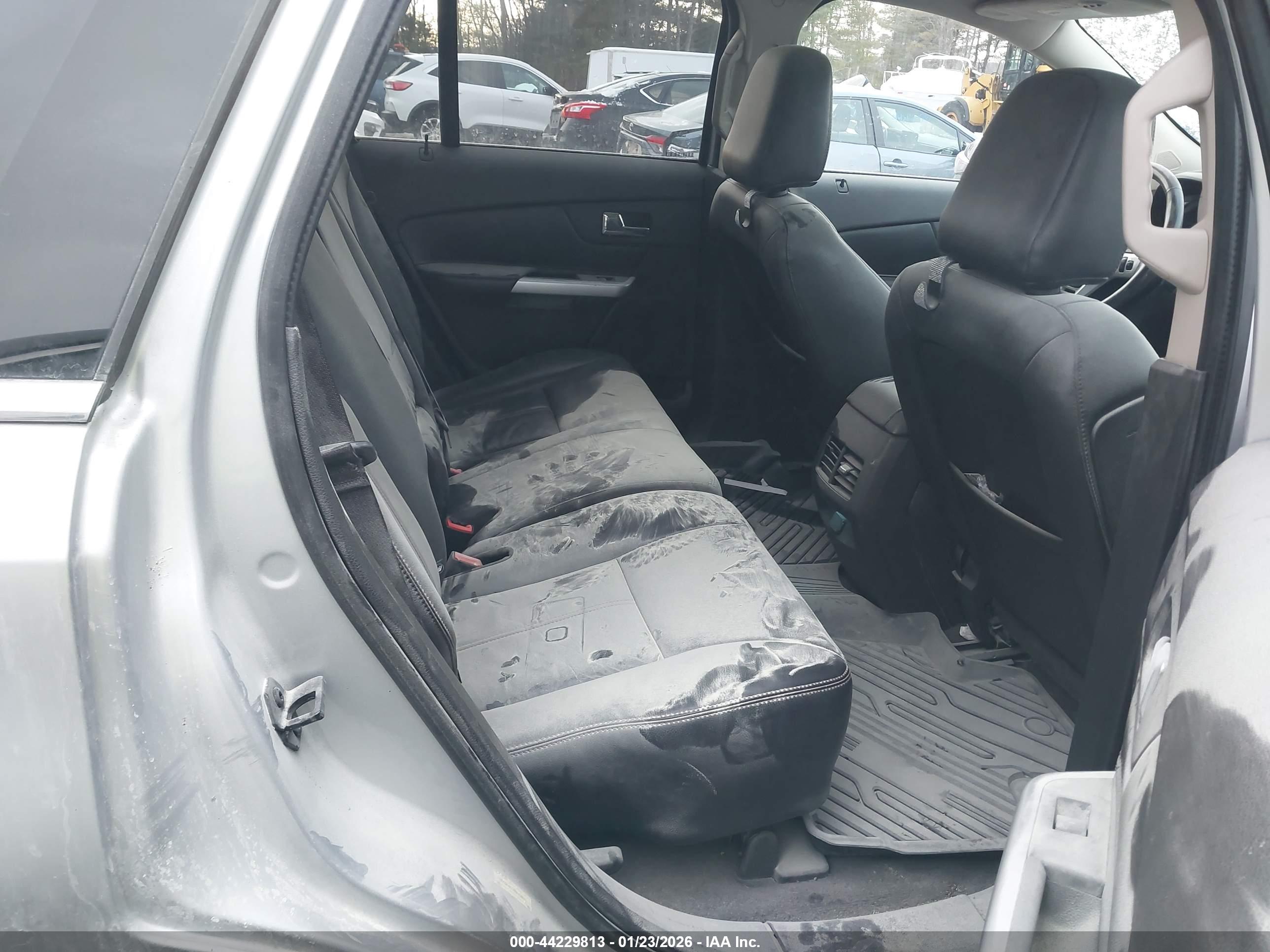 FORD EDGE image 8