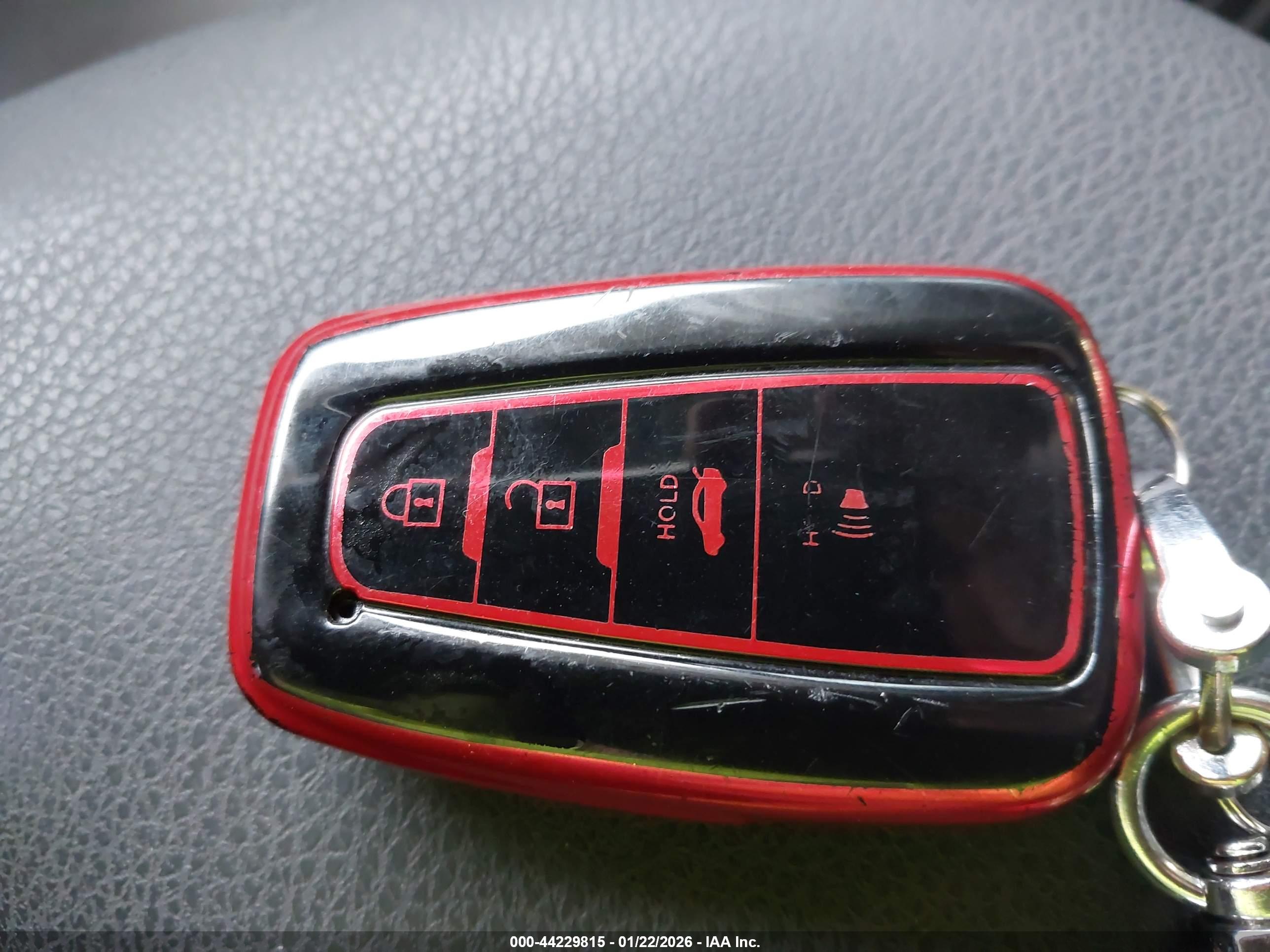 TOYOTA CAMRY image 11