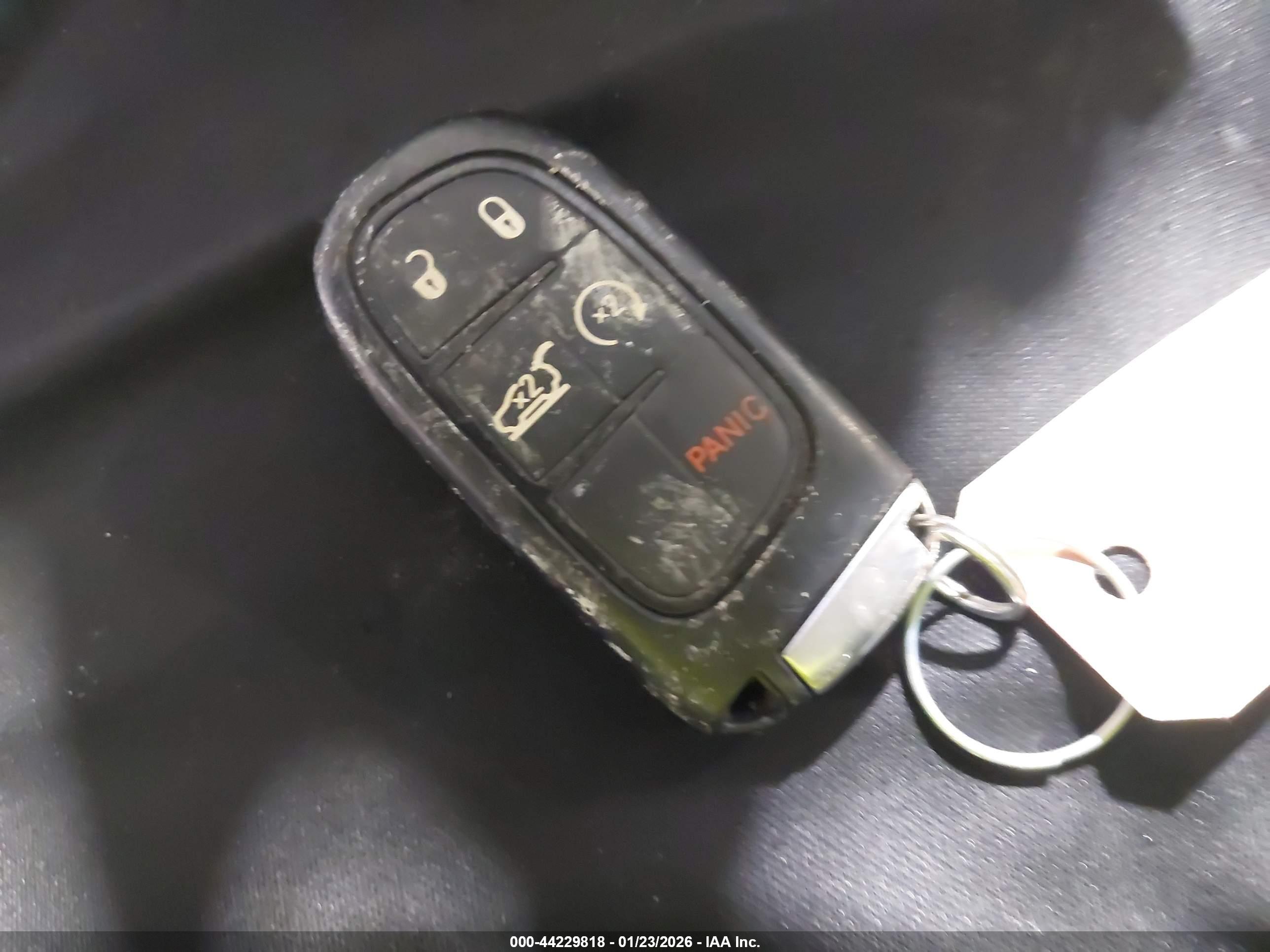 JEEP CHEROKEE image 11