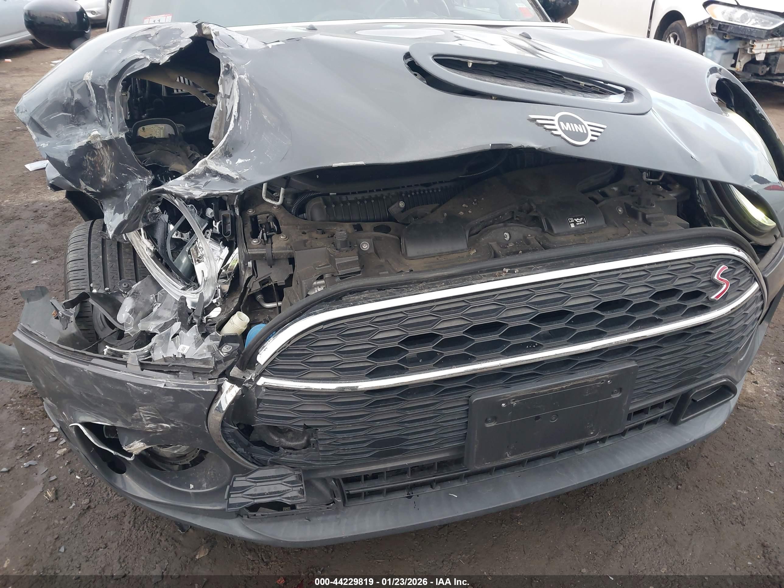 MINI CLUBMAN image 6