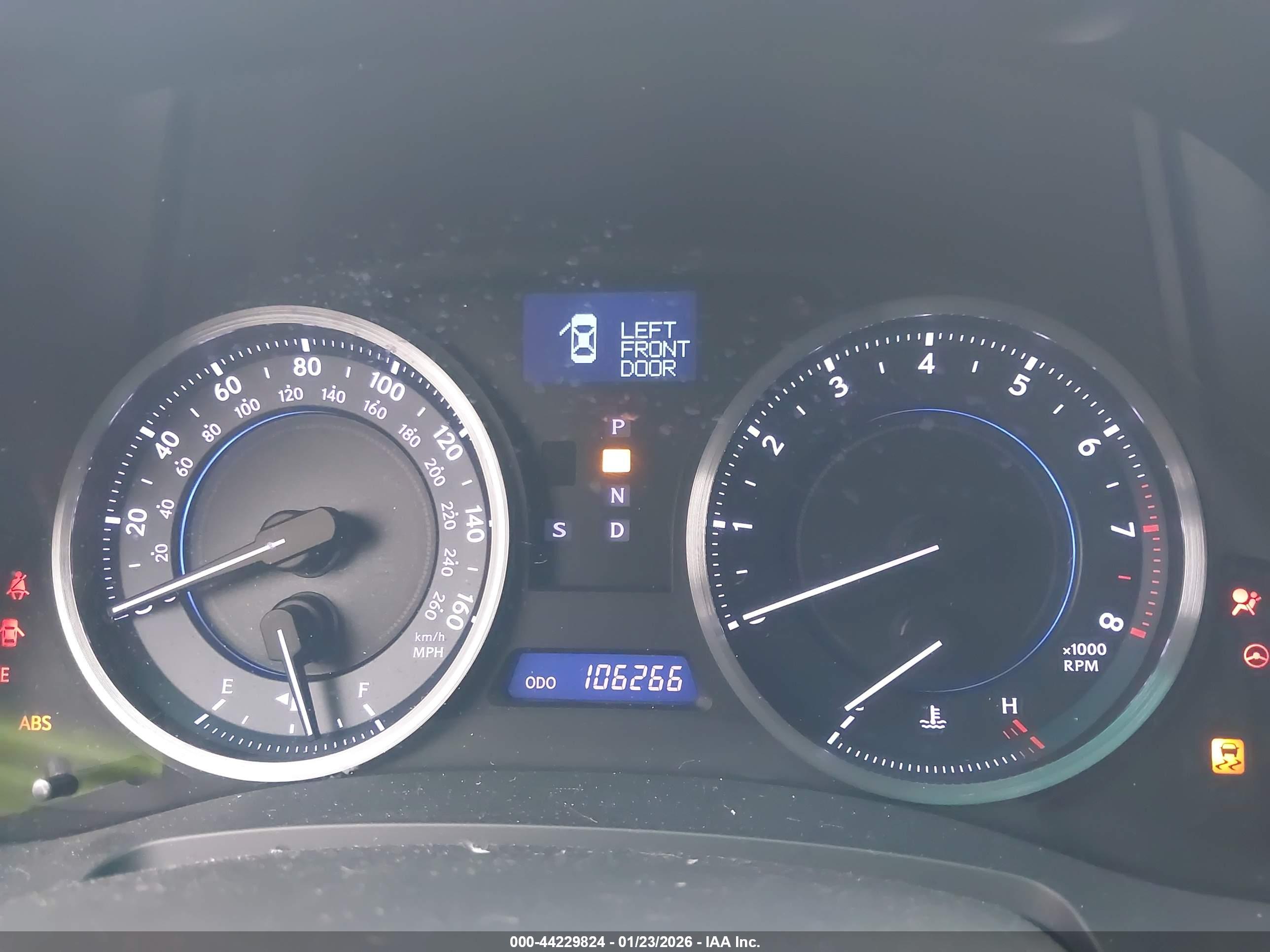LEXUS IS image 7
