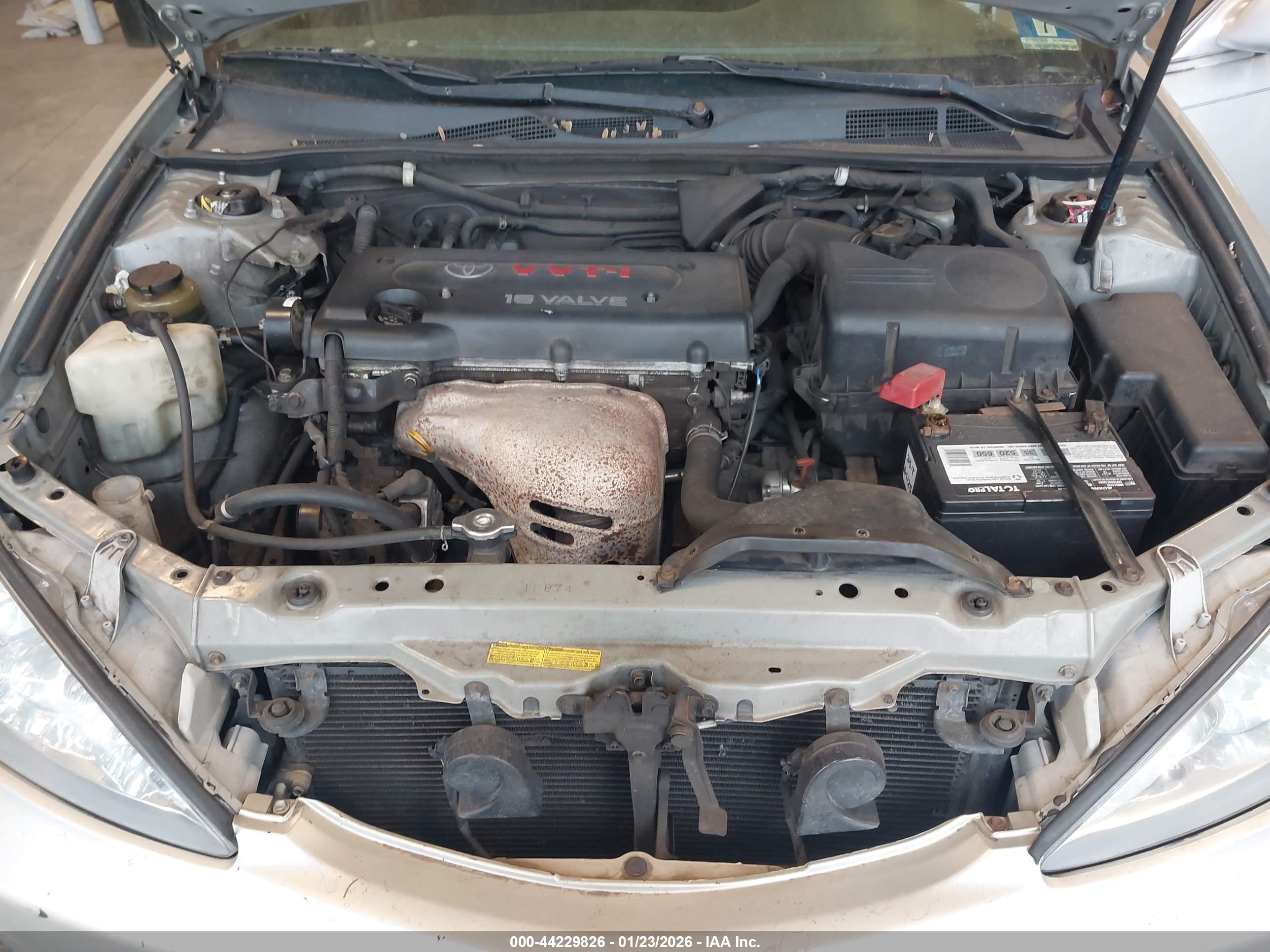 TOYOTA CAMRY image 10