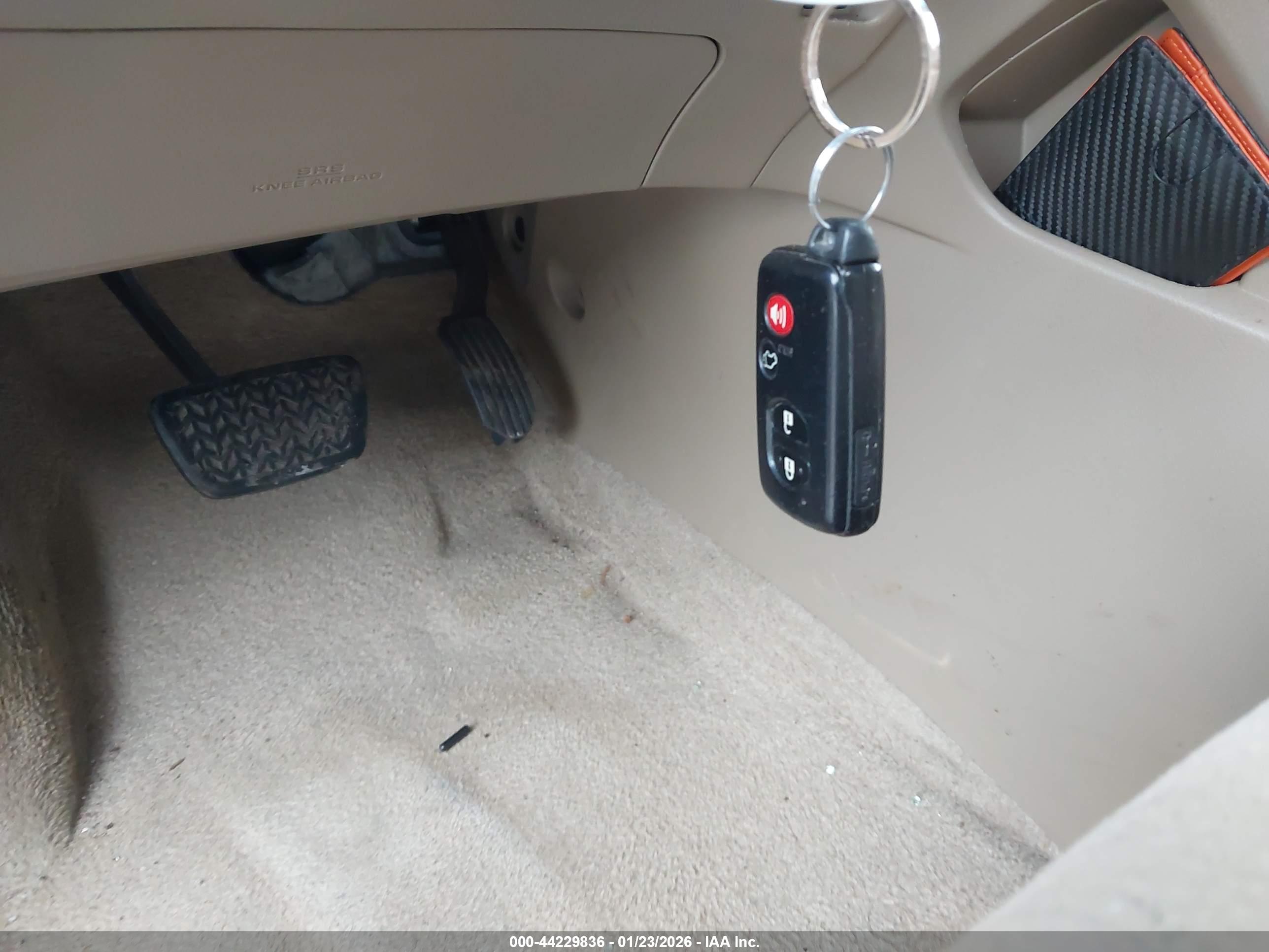 TOYOTA HIGHLANDER image 11