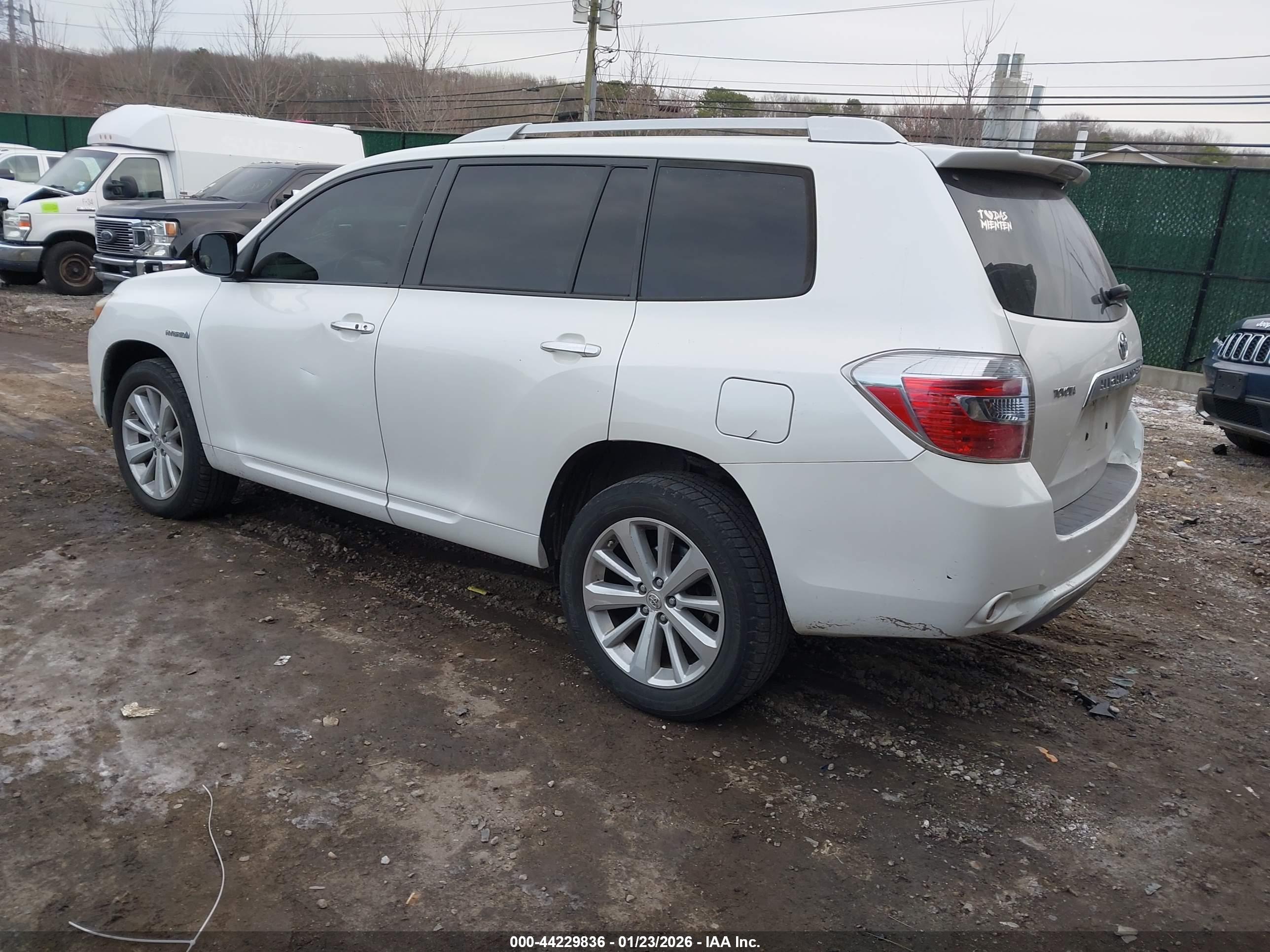 TOYOTA HIGHLANDER image 3
