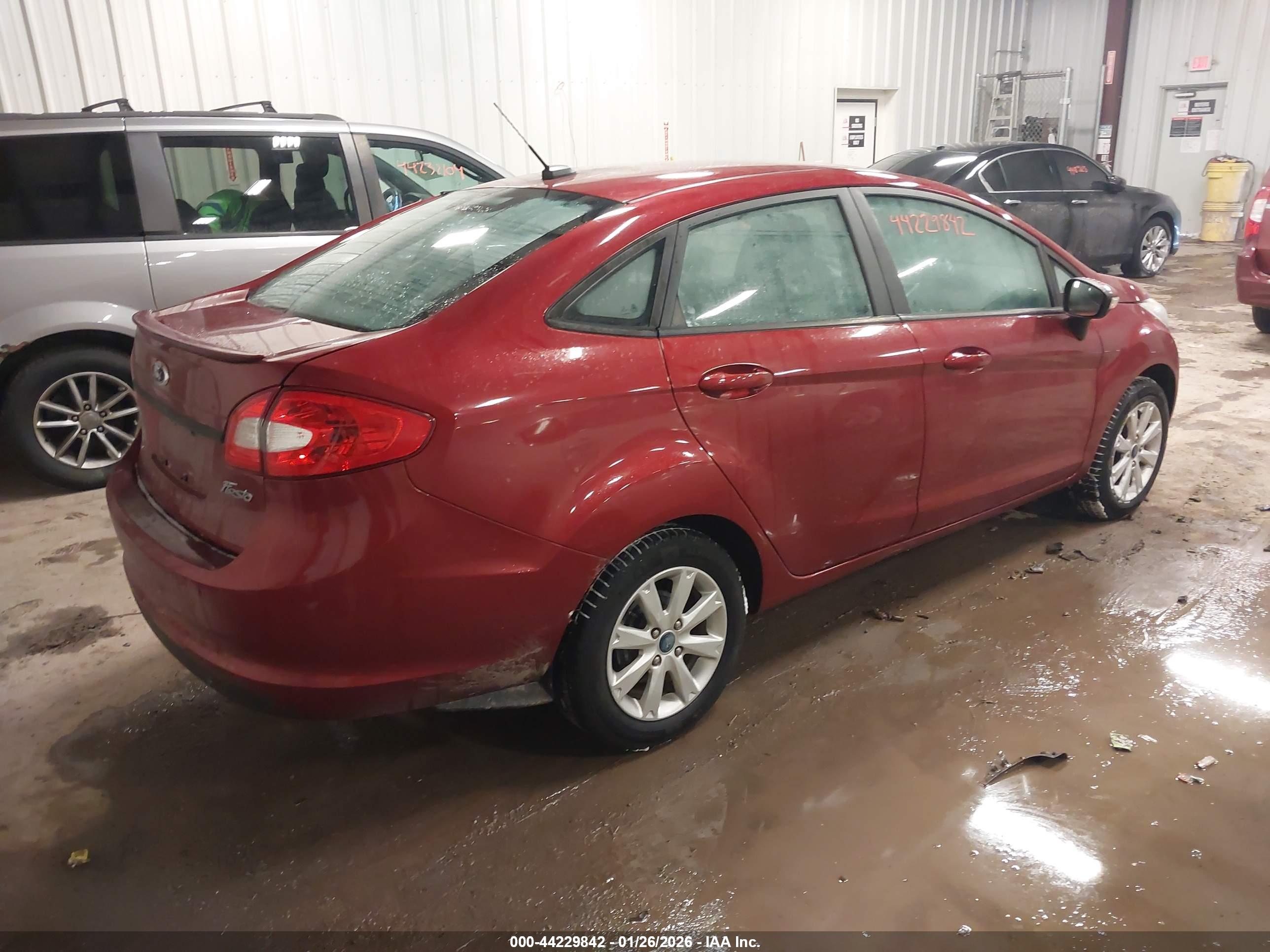FORD FIESTA image 4