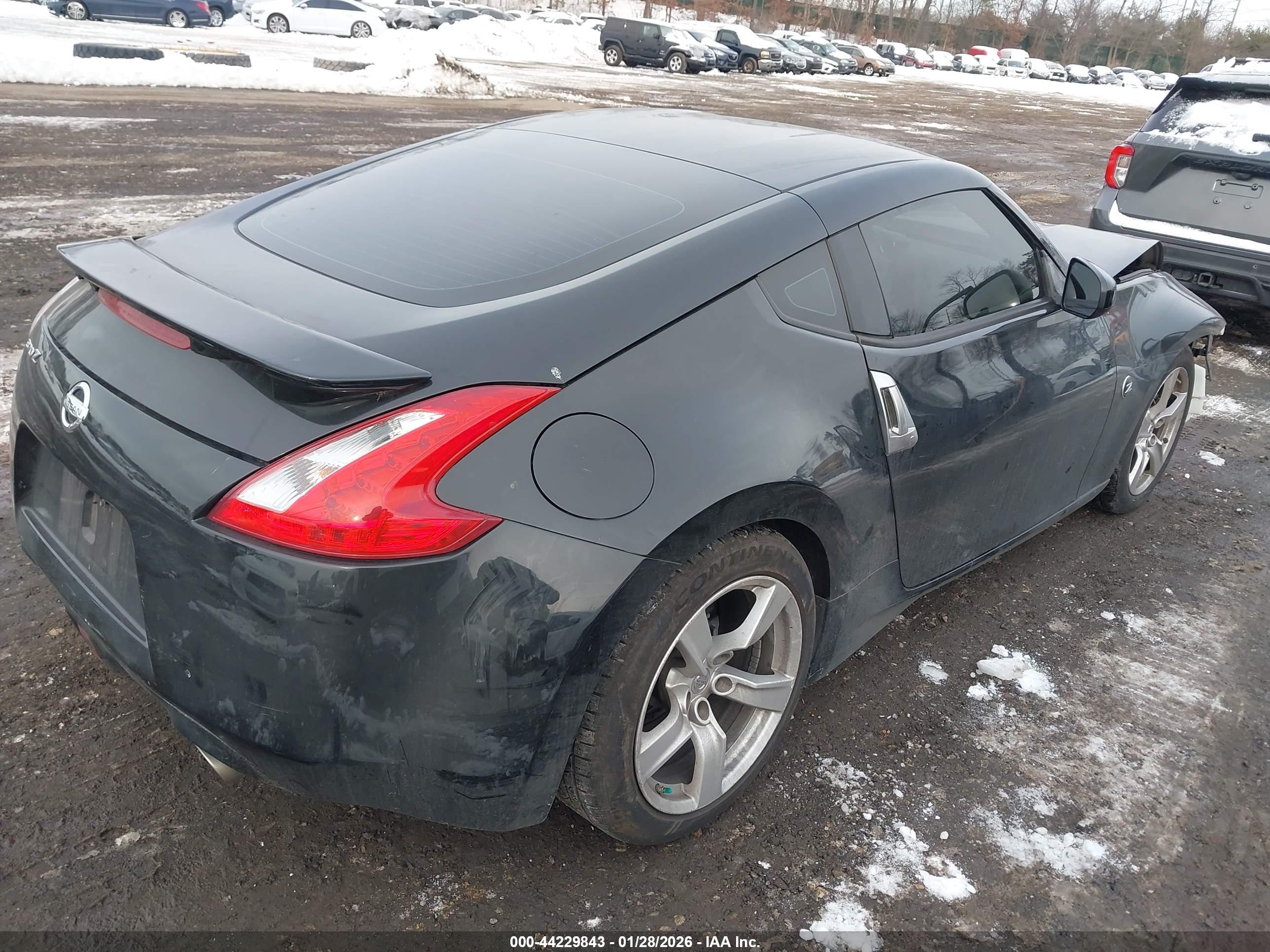 NISSAN 370Z image 4