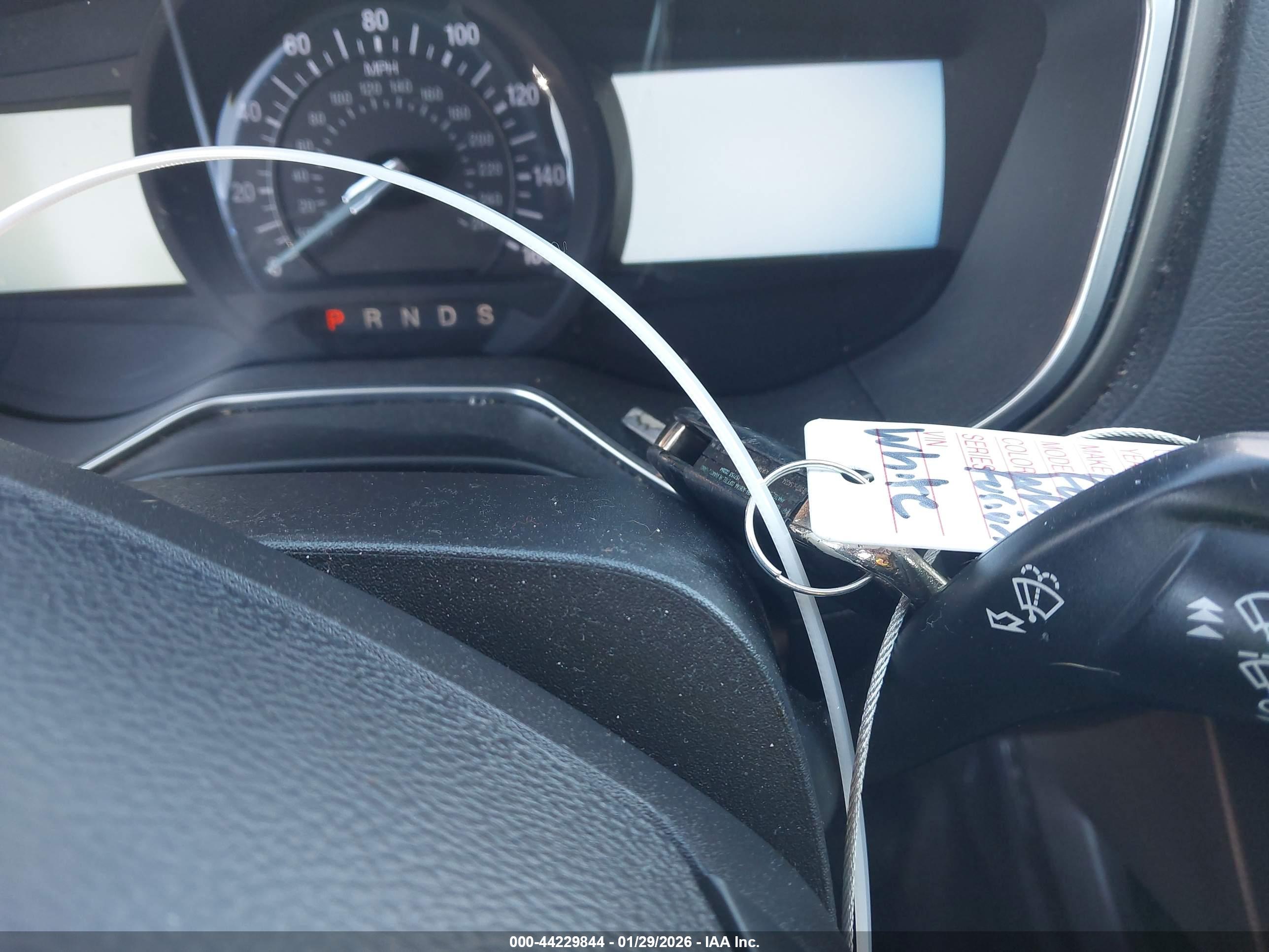 FORD FUSION image 11
