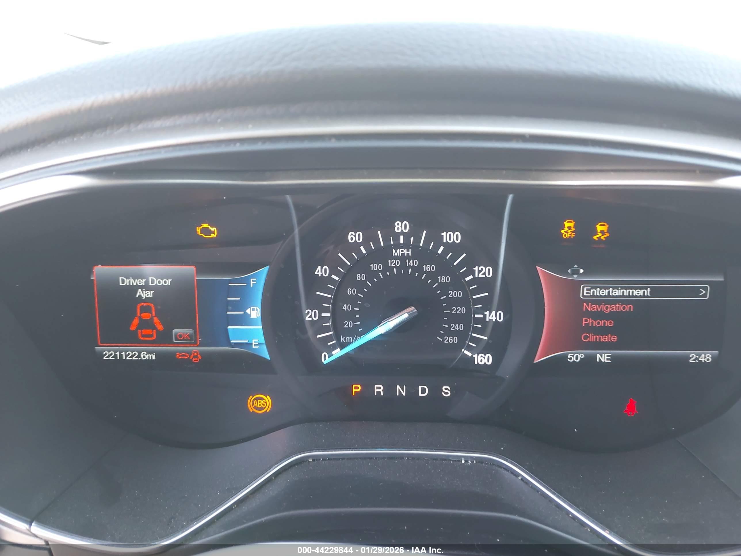 FORD FUSION image 7