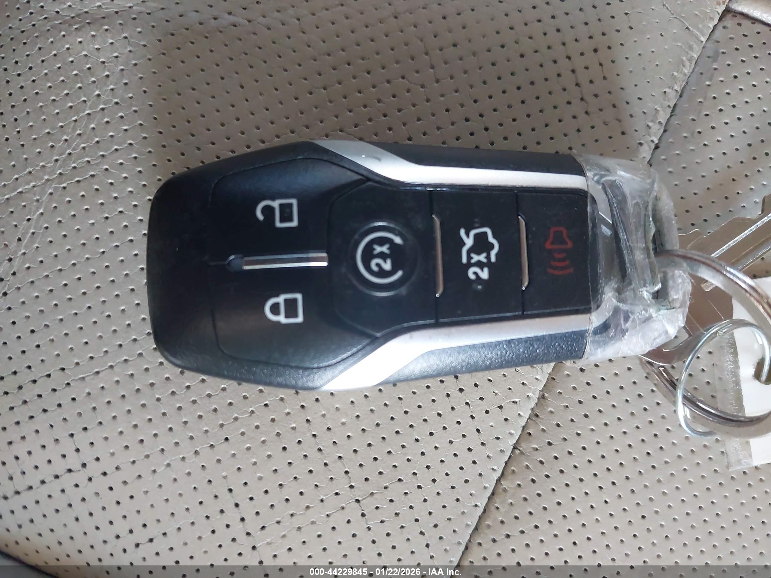 LINCOLN MKZ image 11