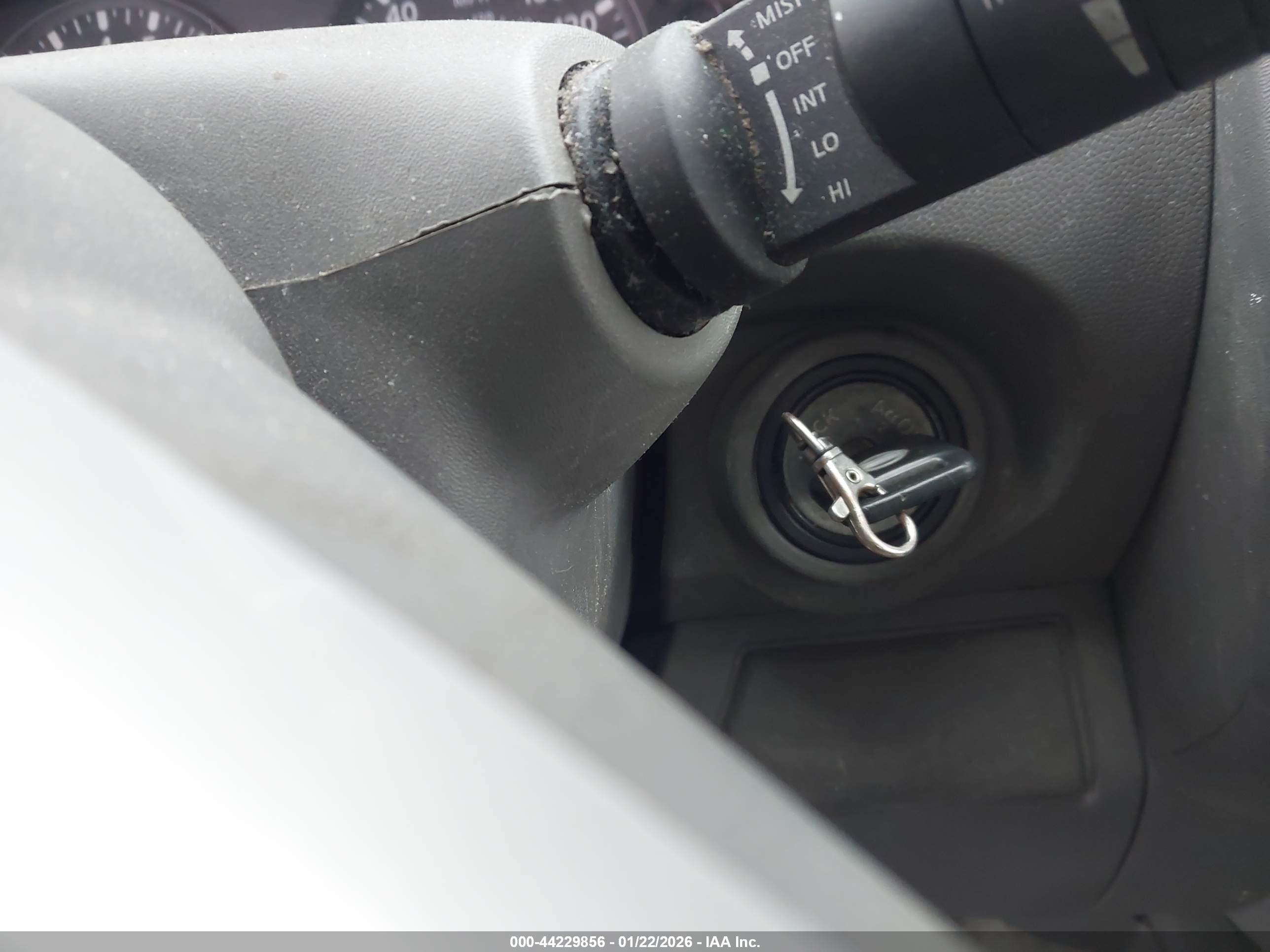 NISSAN FRONTIER image 11