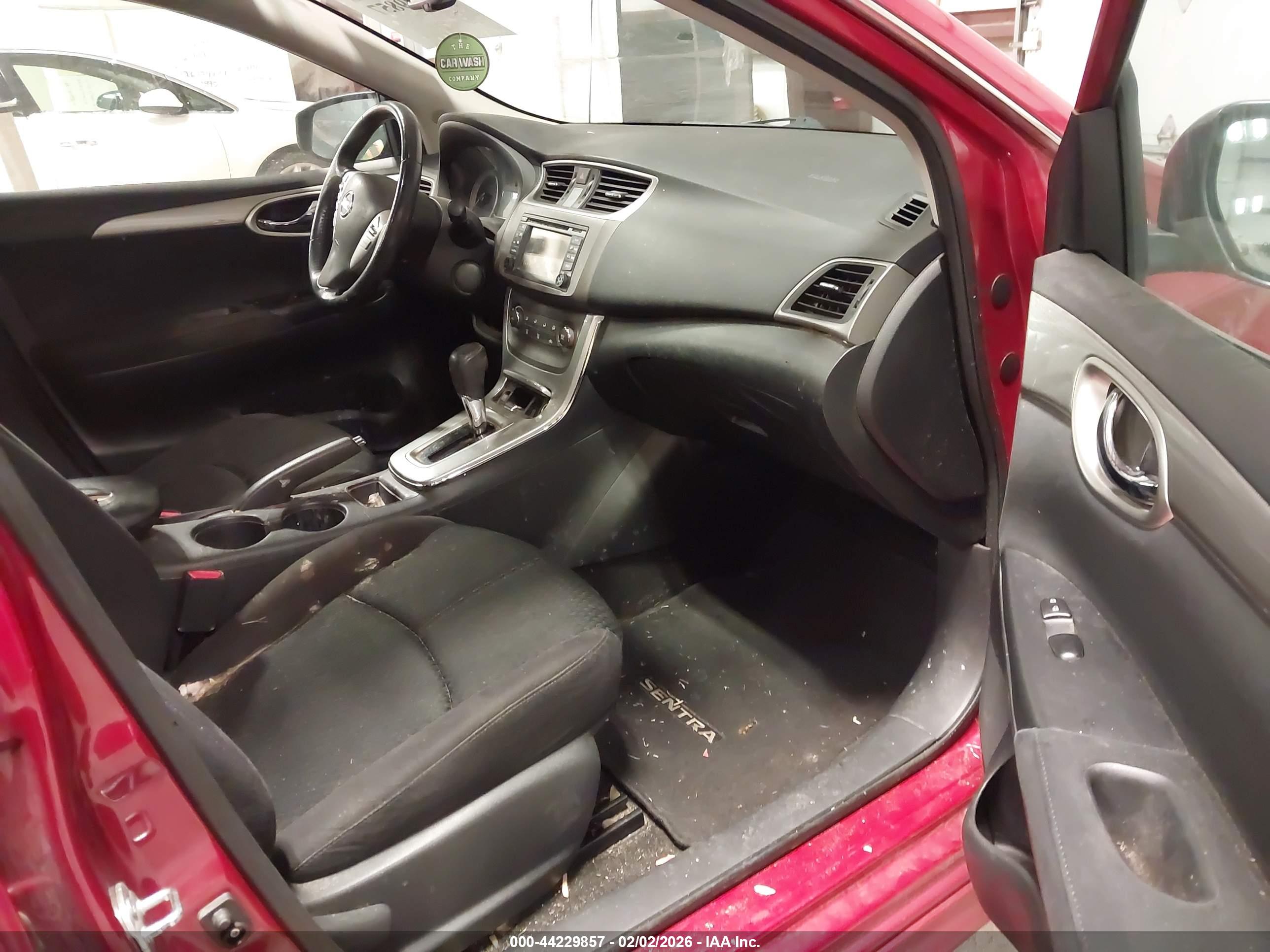 NISSAN SENTRA image 5