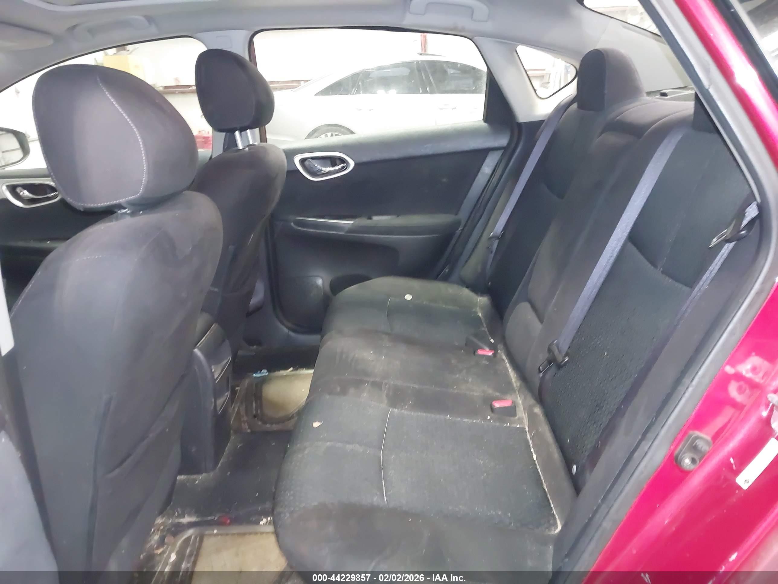 NISSAN SENTRA image 8