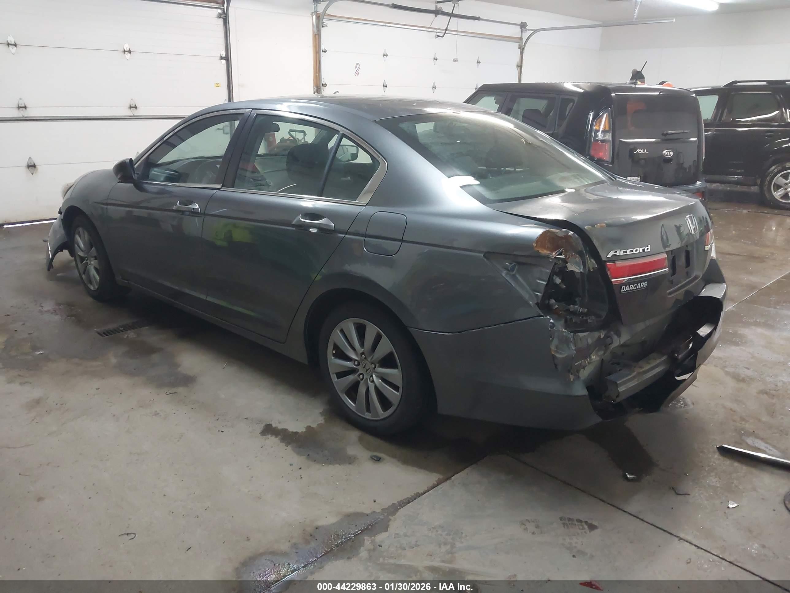 HONDA ACCORD image 3