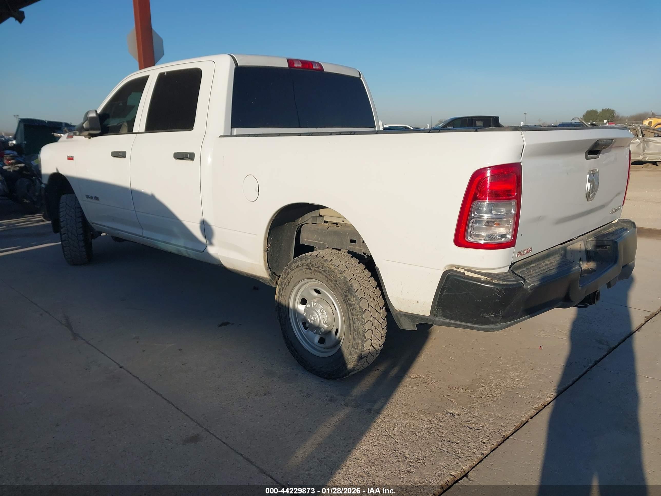 RAM 2500 image 3