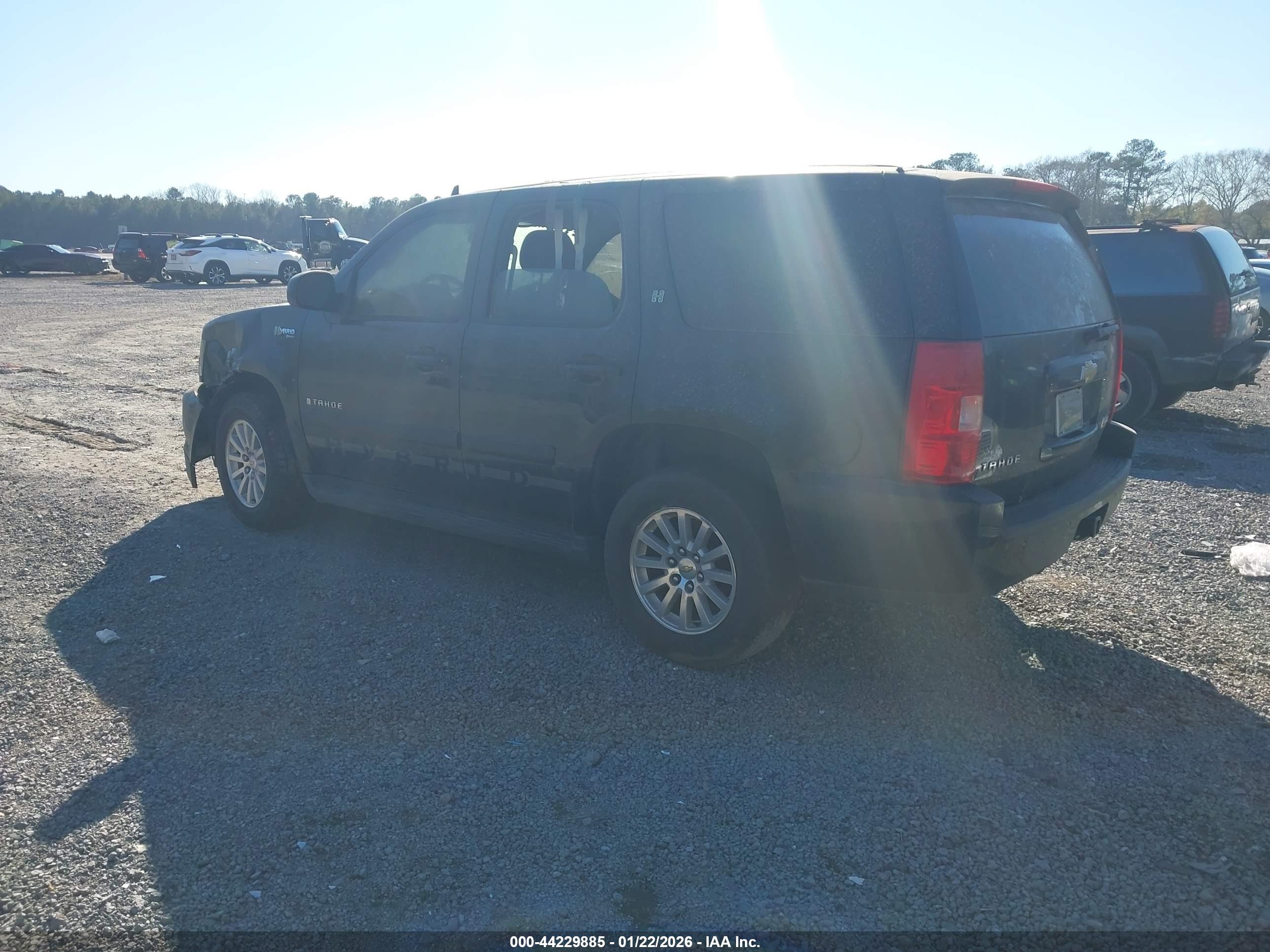 CHEVROLET TAHOE image 3