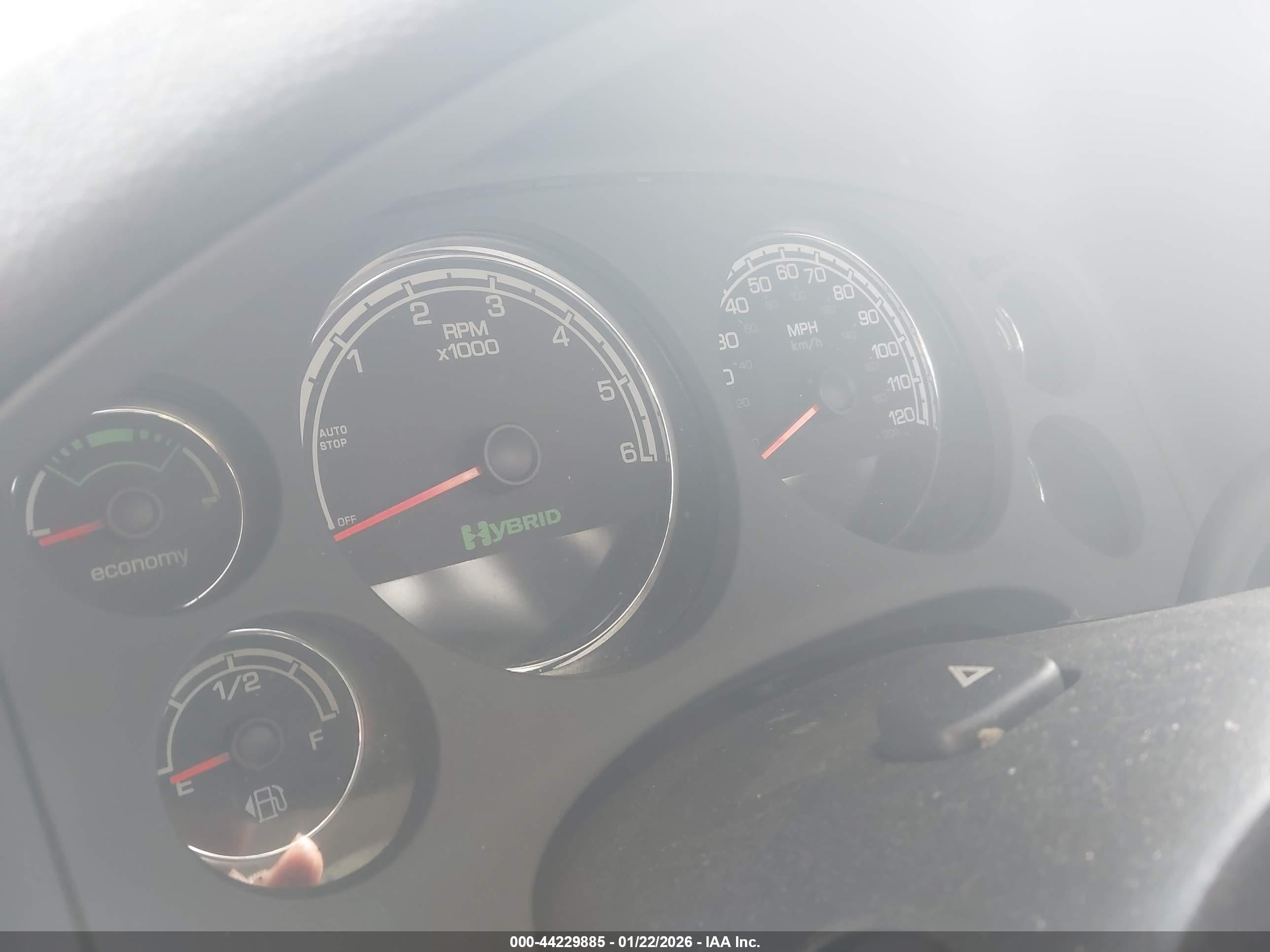 CHEVROLET TAHOE image 7