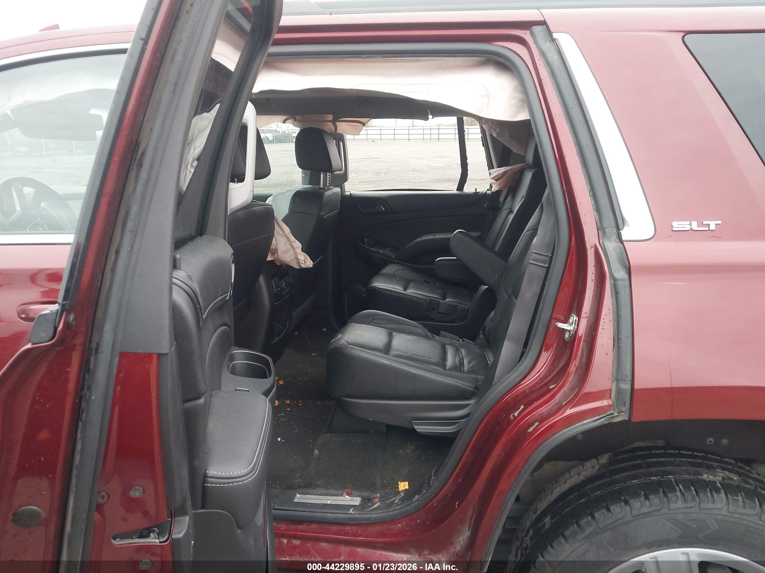 GMC YUKON image 8