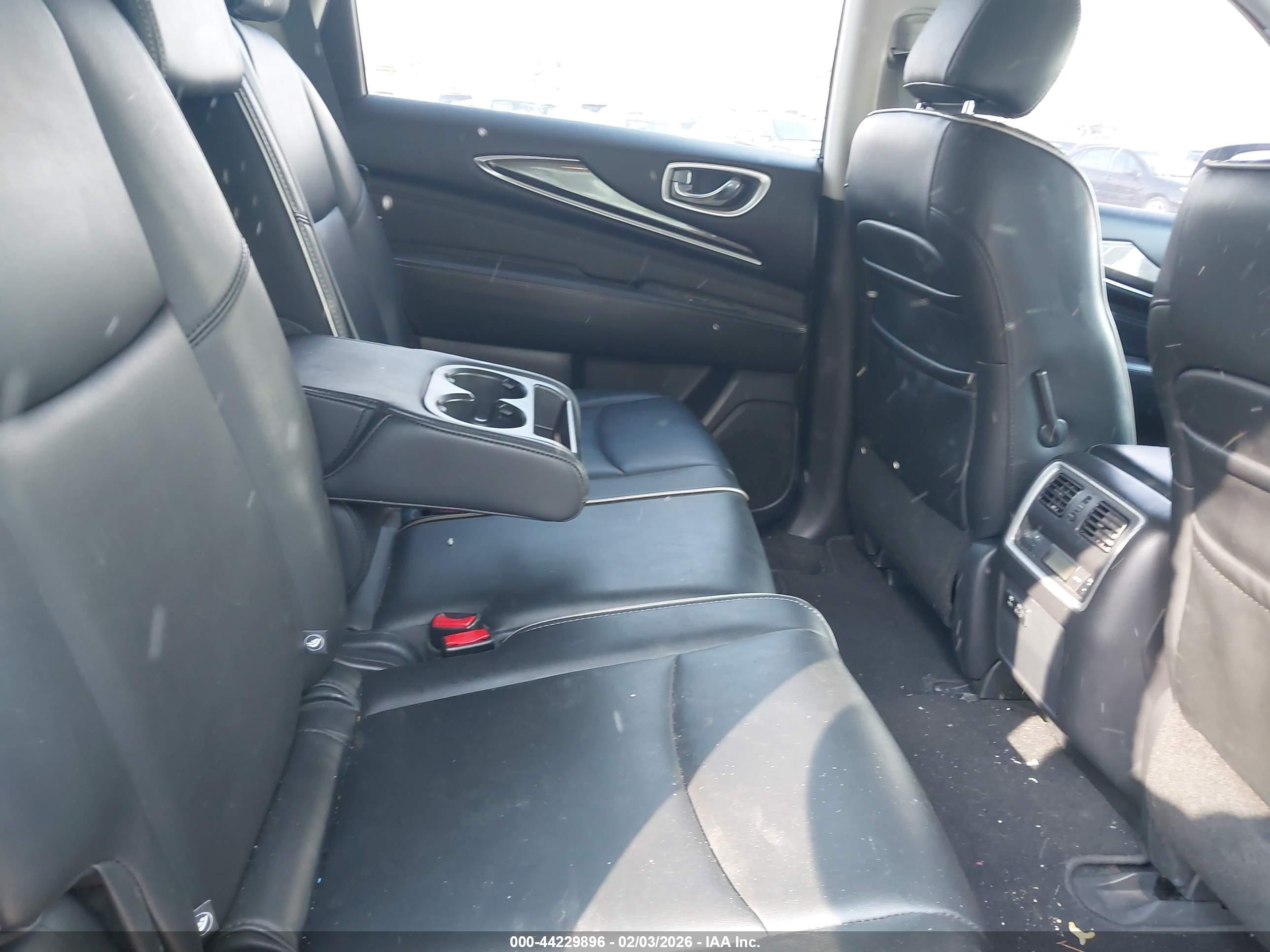 INFINITI QX60 image 8
