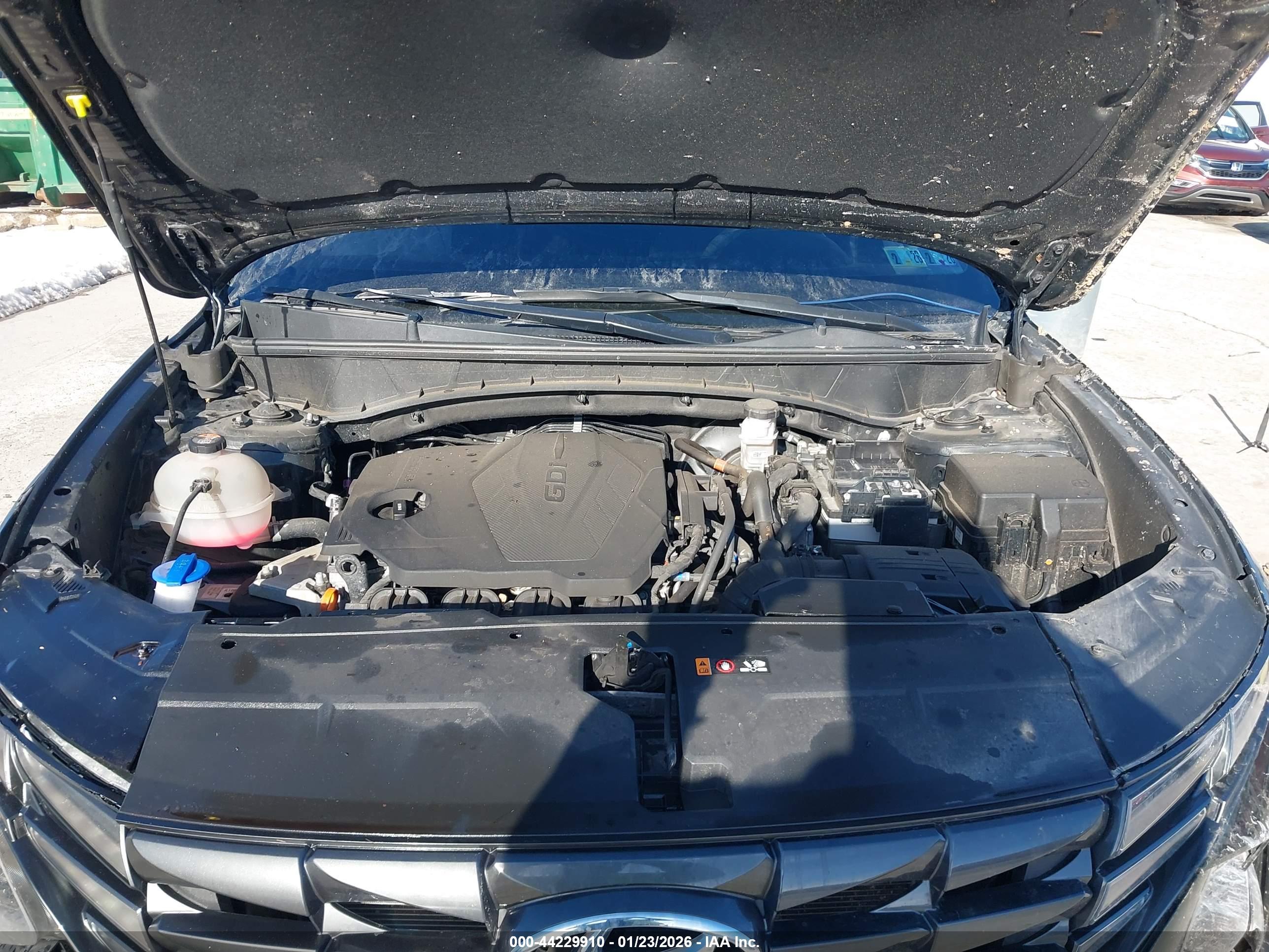HYUNDAI TUCSON image 10