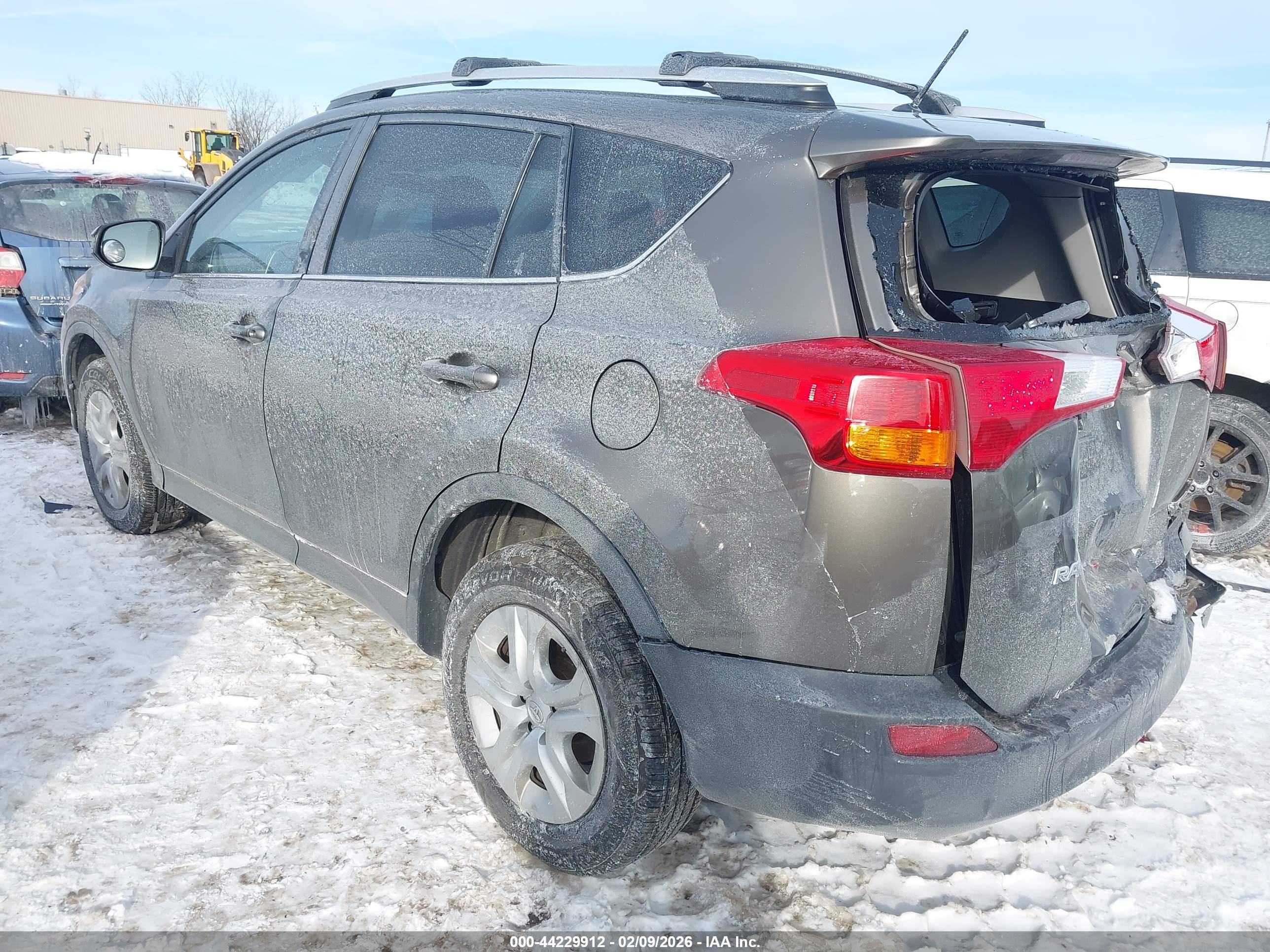 TOYOTA RAV4 image 3