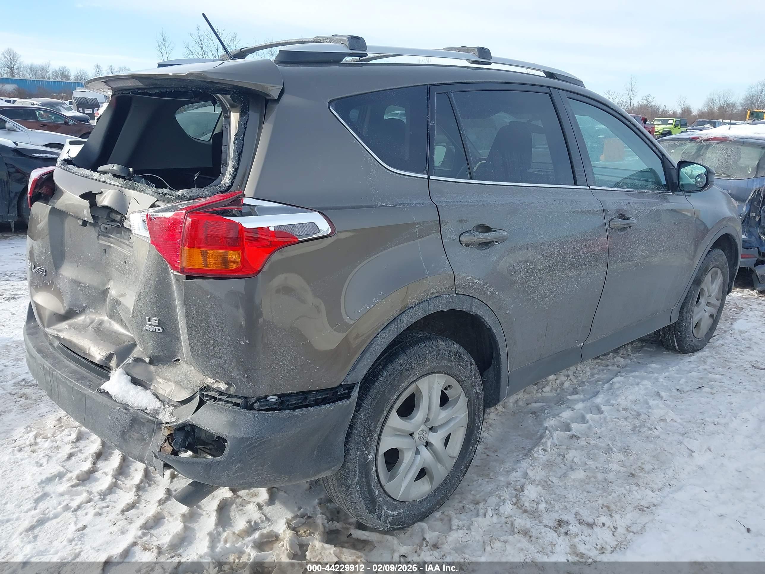 TOYOTA RAV4 image 4