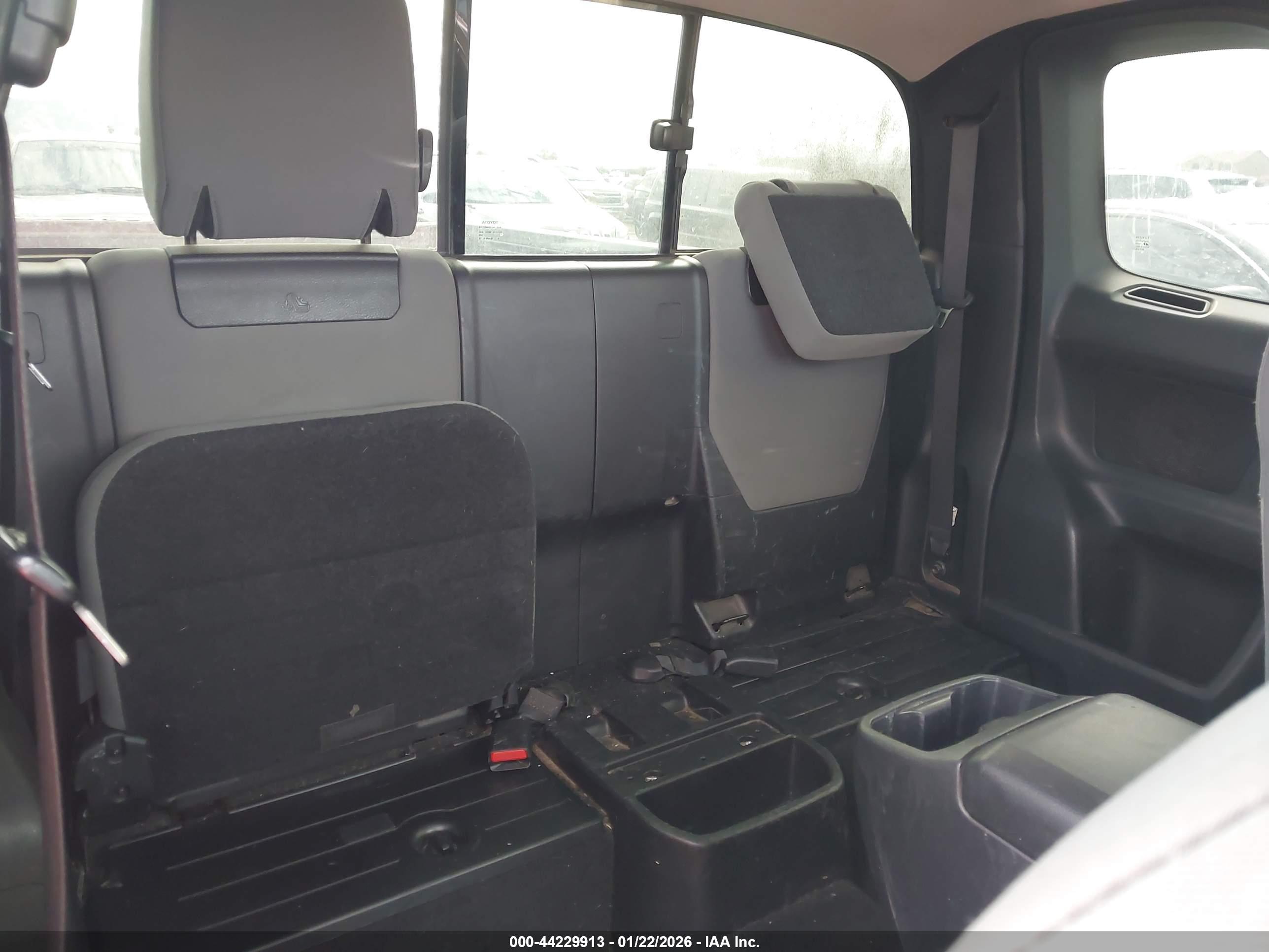 TOYOTA TACOMA image 8