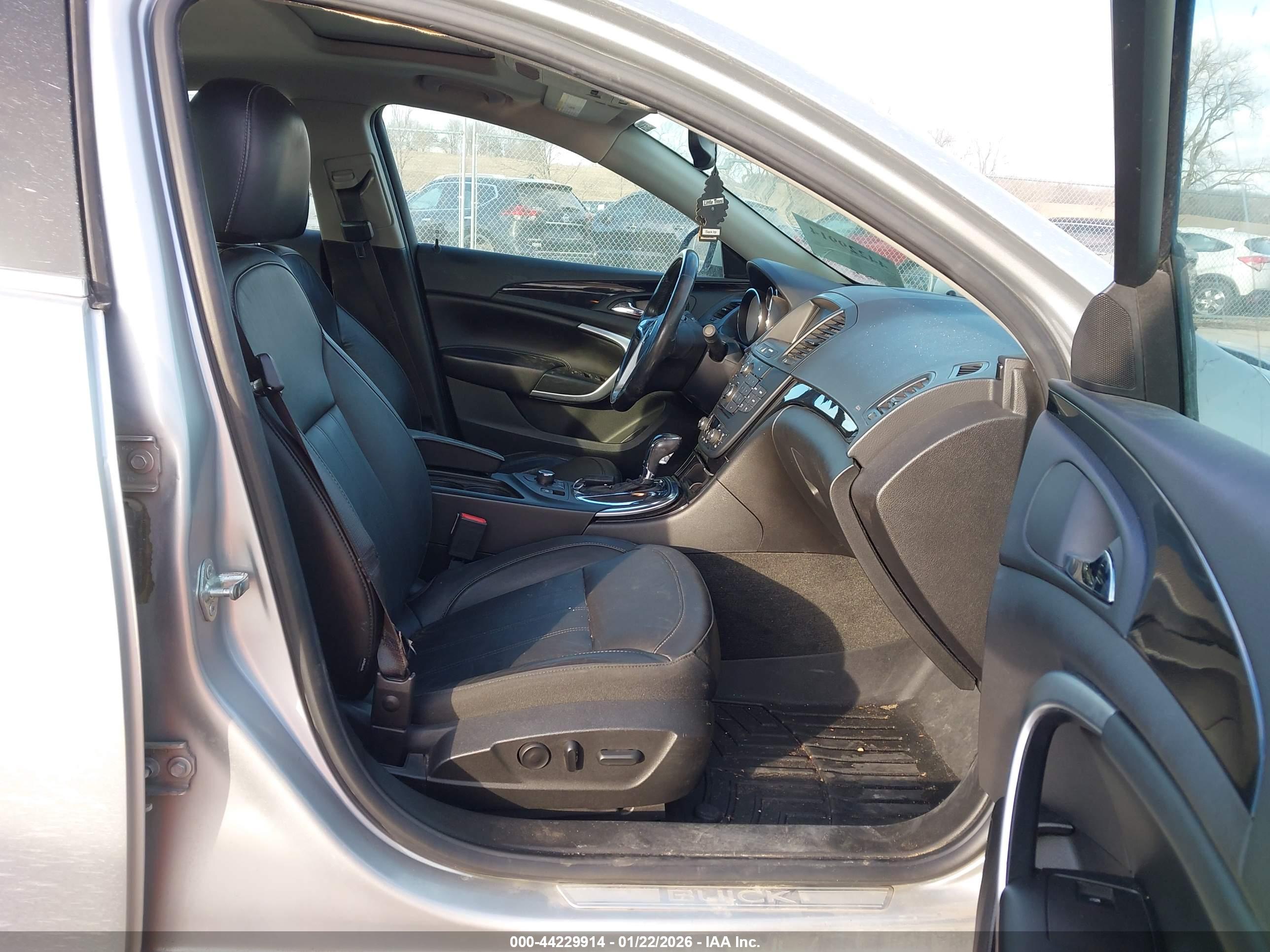 BUICK REGAL image 5