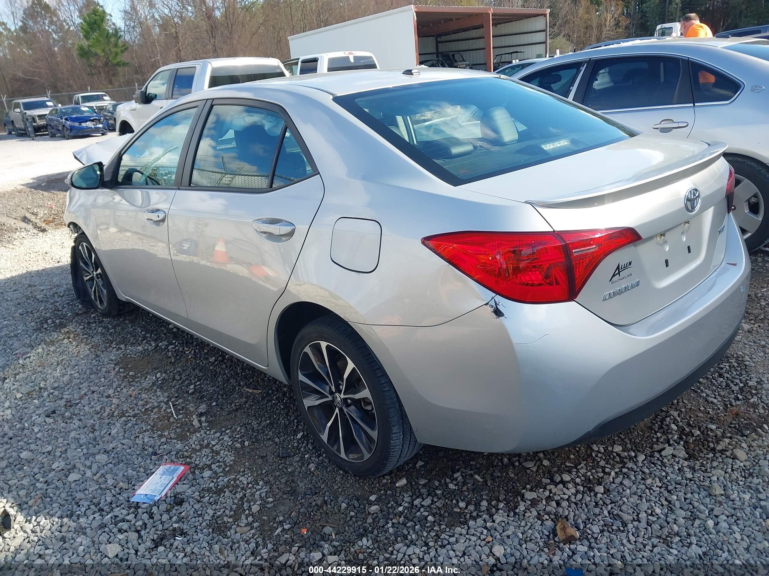 TOYOTA COROLLA image 3