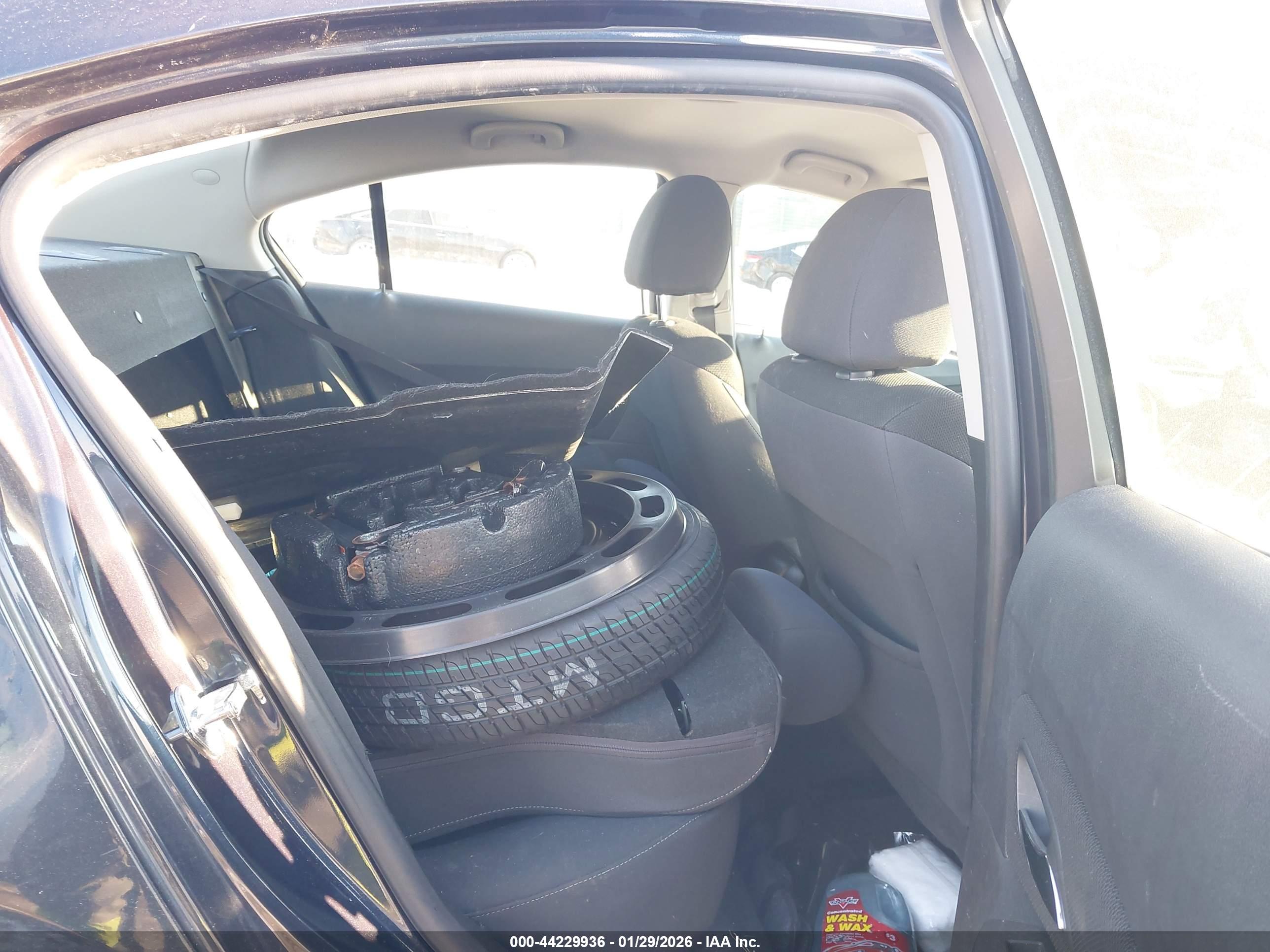CHEVROLET CRUZE image 8
