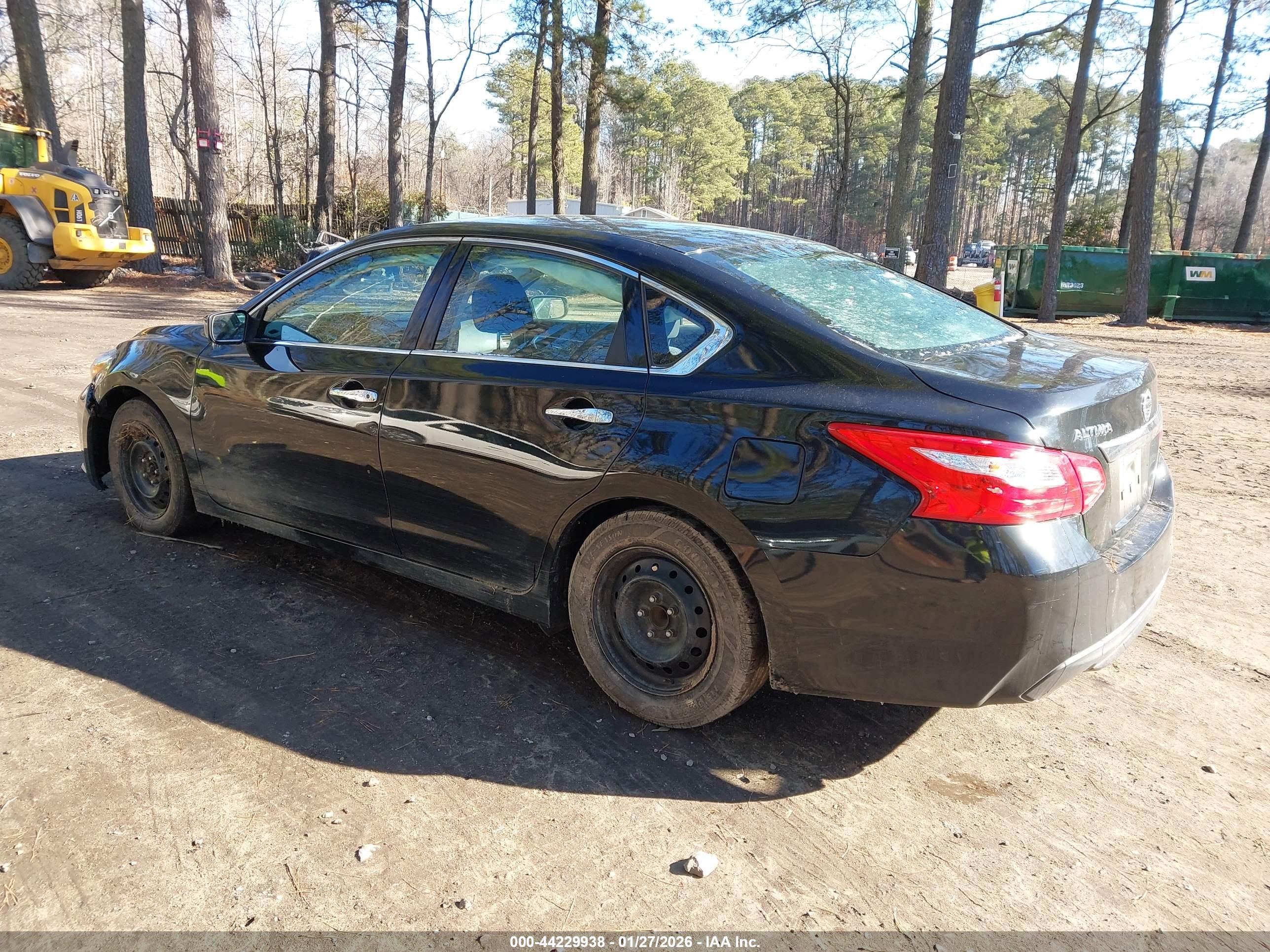 NISSAN ALTIMA image 3