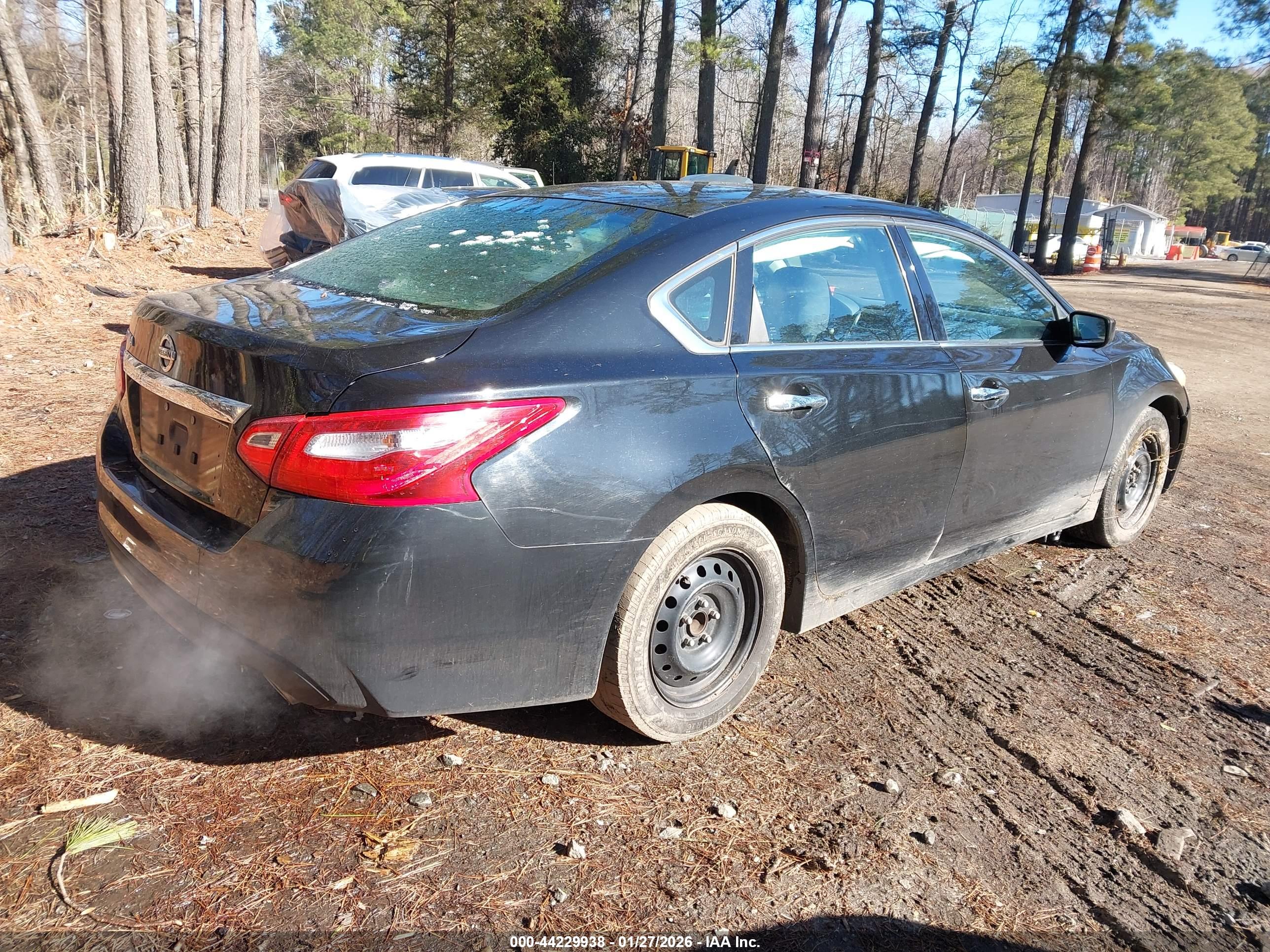 NISSAN ALTIMA image 4