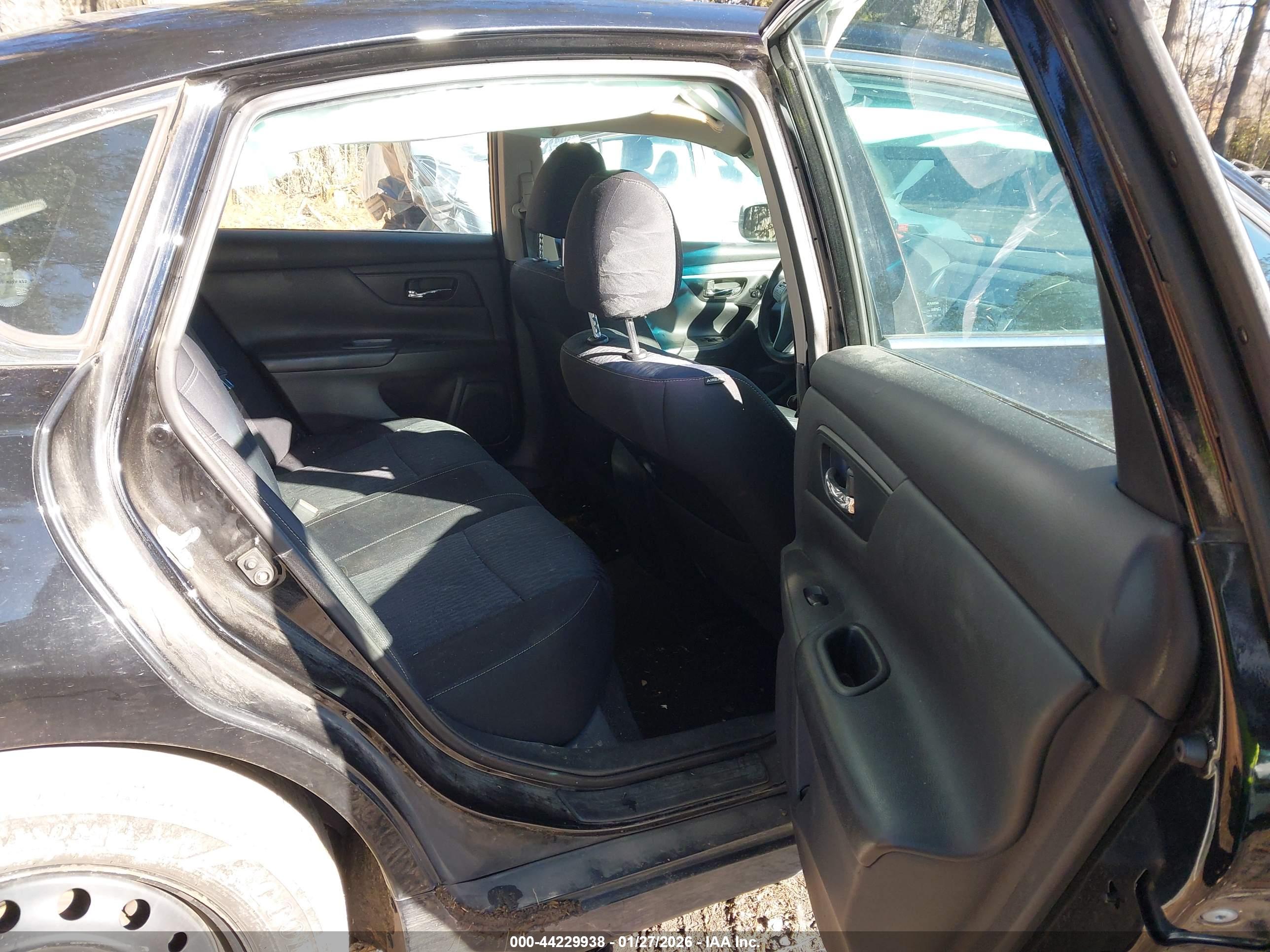 NISSAN ALTIMA image 8