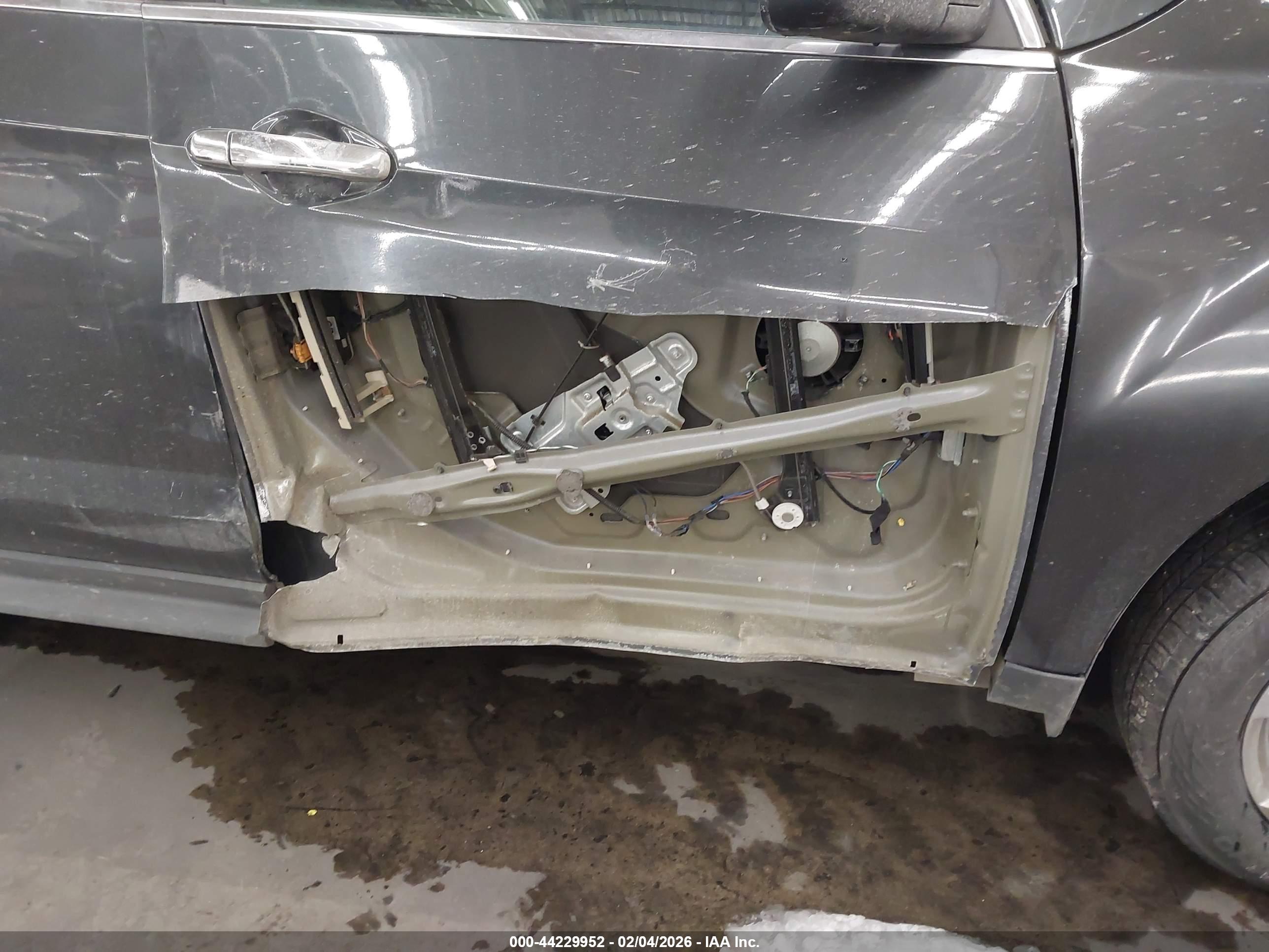 CHEVROLET EQUINOX image 6