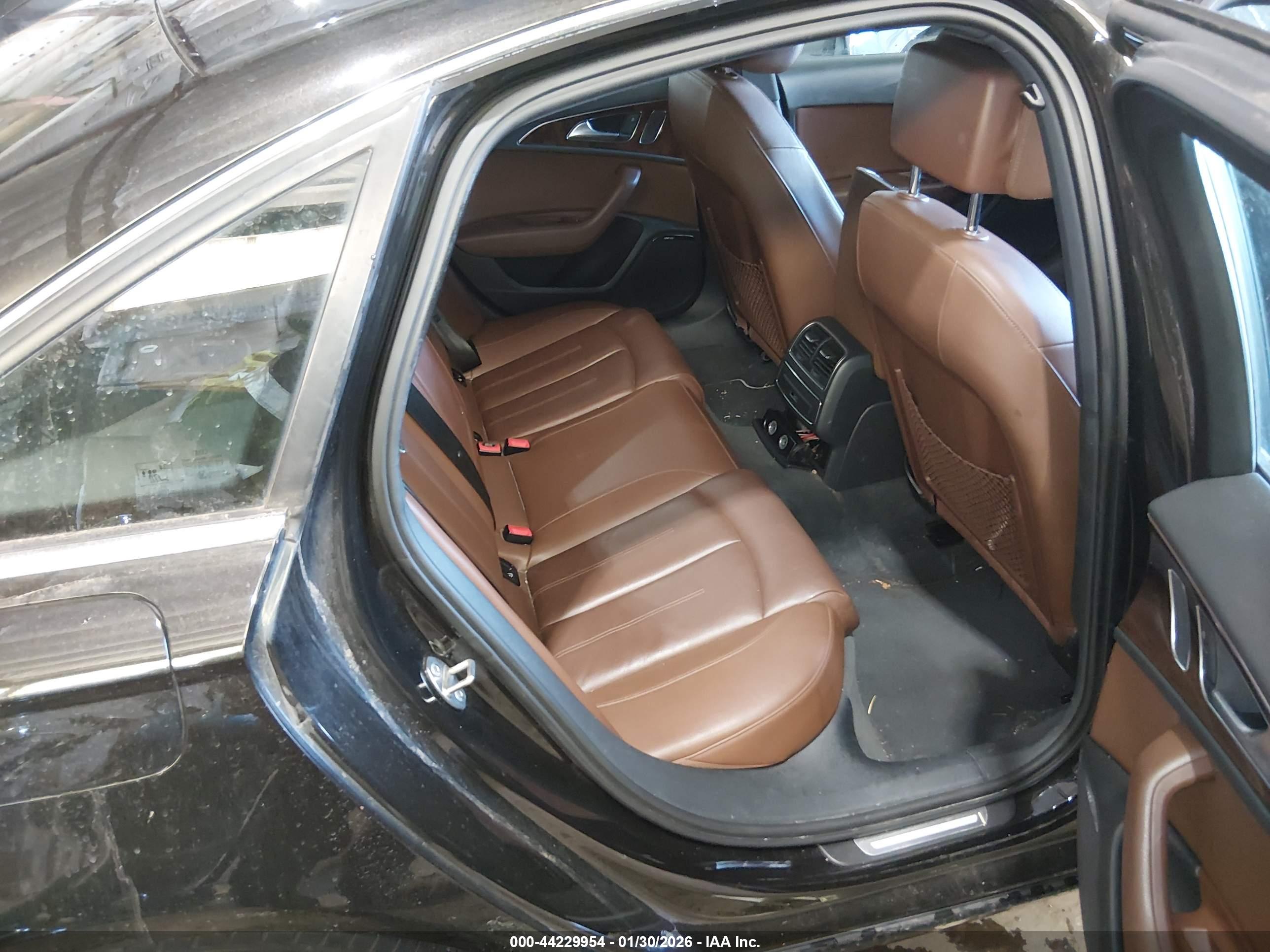 AUDI A6 image 8