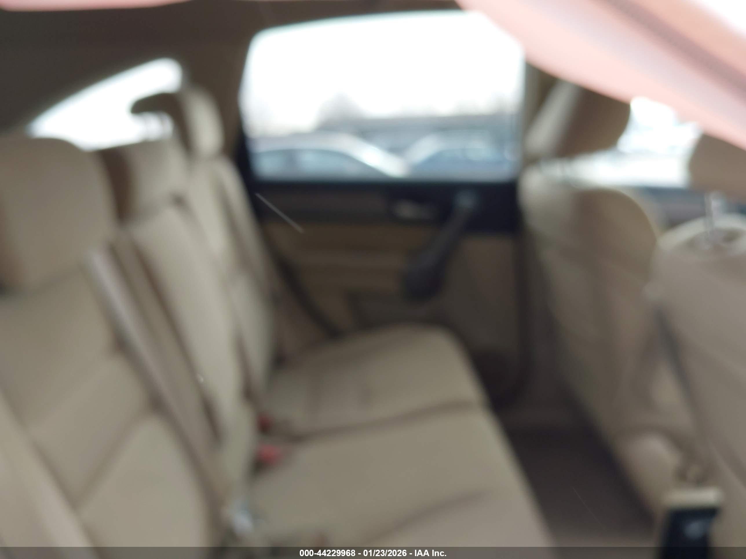 HONDA CR-V image 8