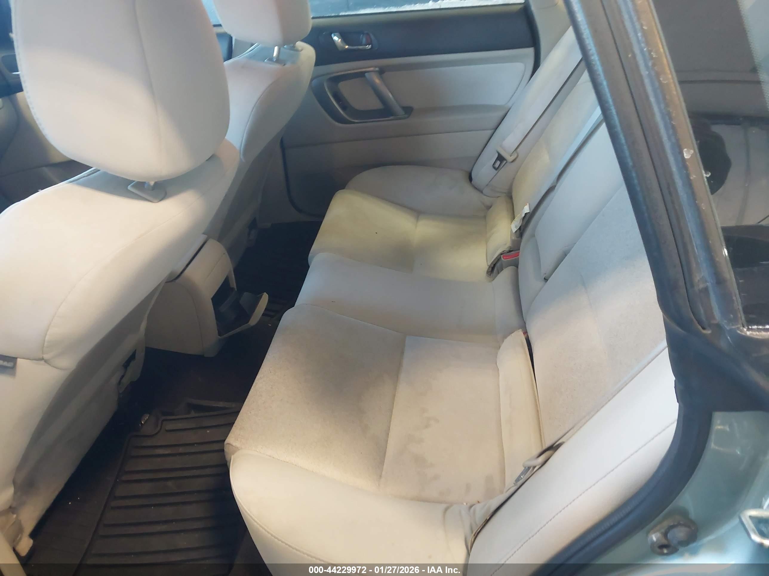 SUBARU LEGACY image 8