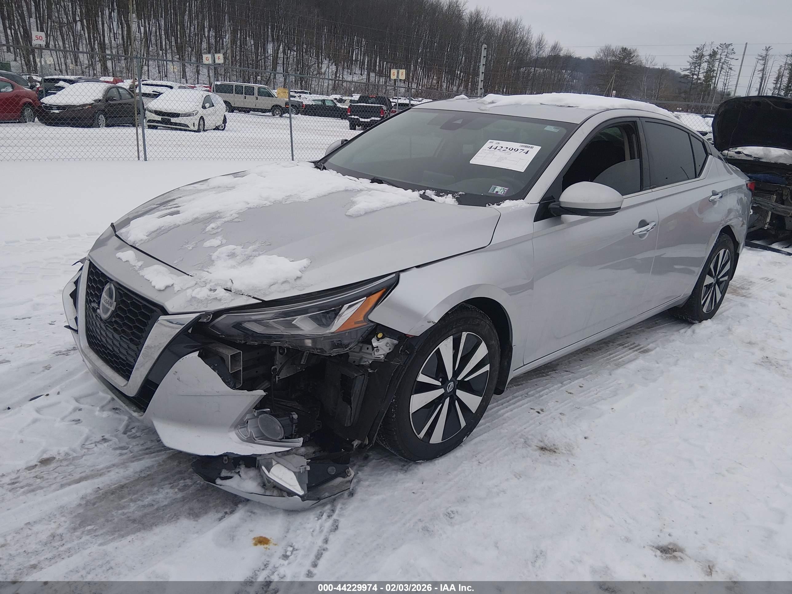 NISSAN ALTIMA image 2