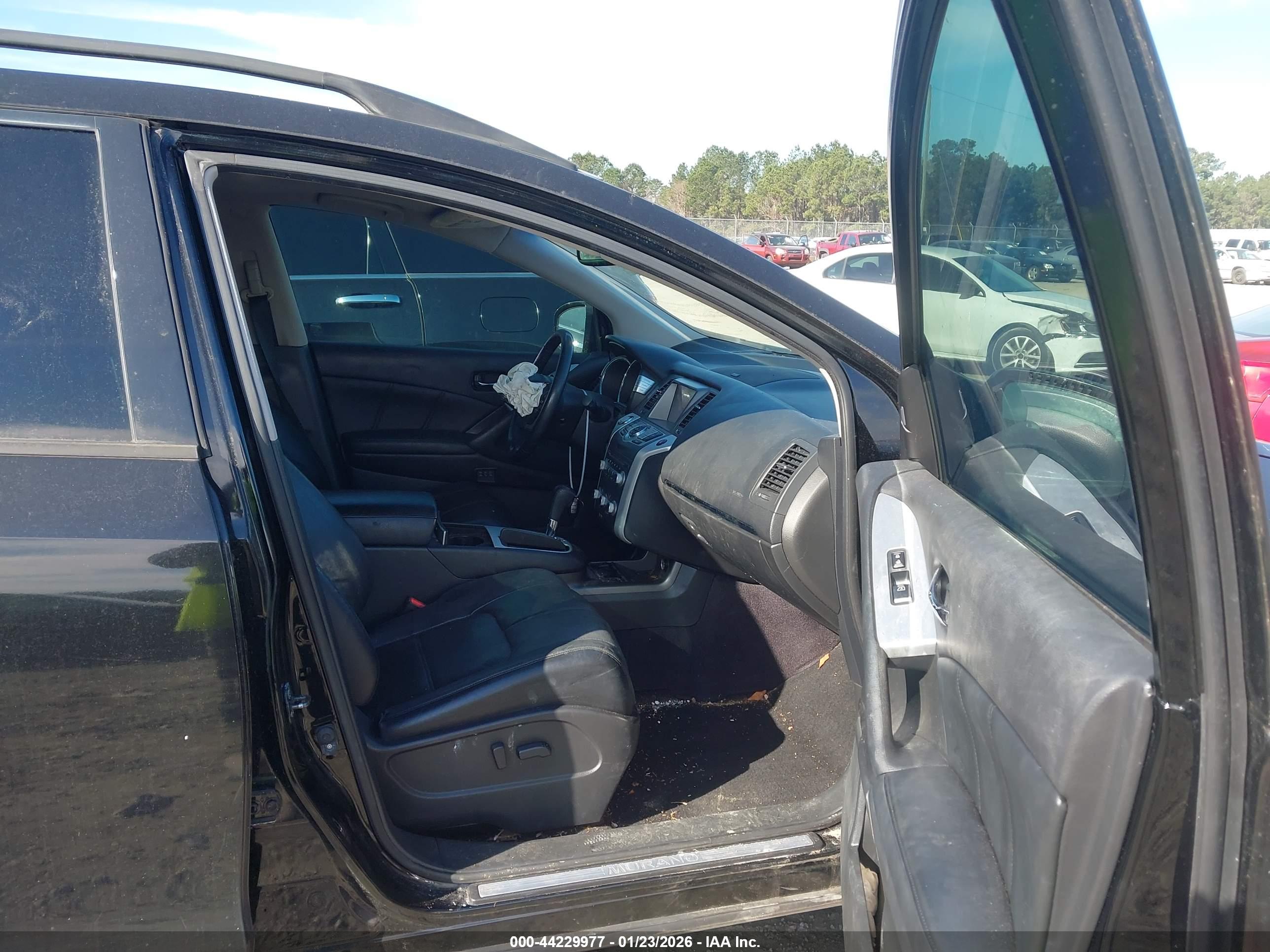 NISSAN MURANO image 5