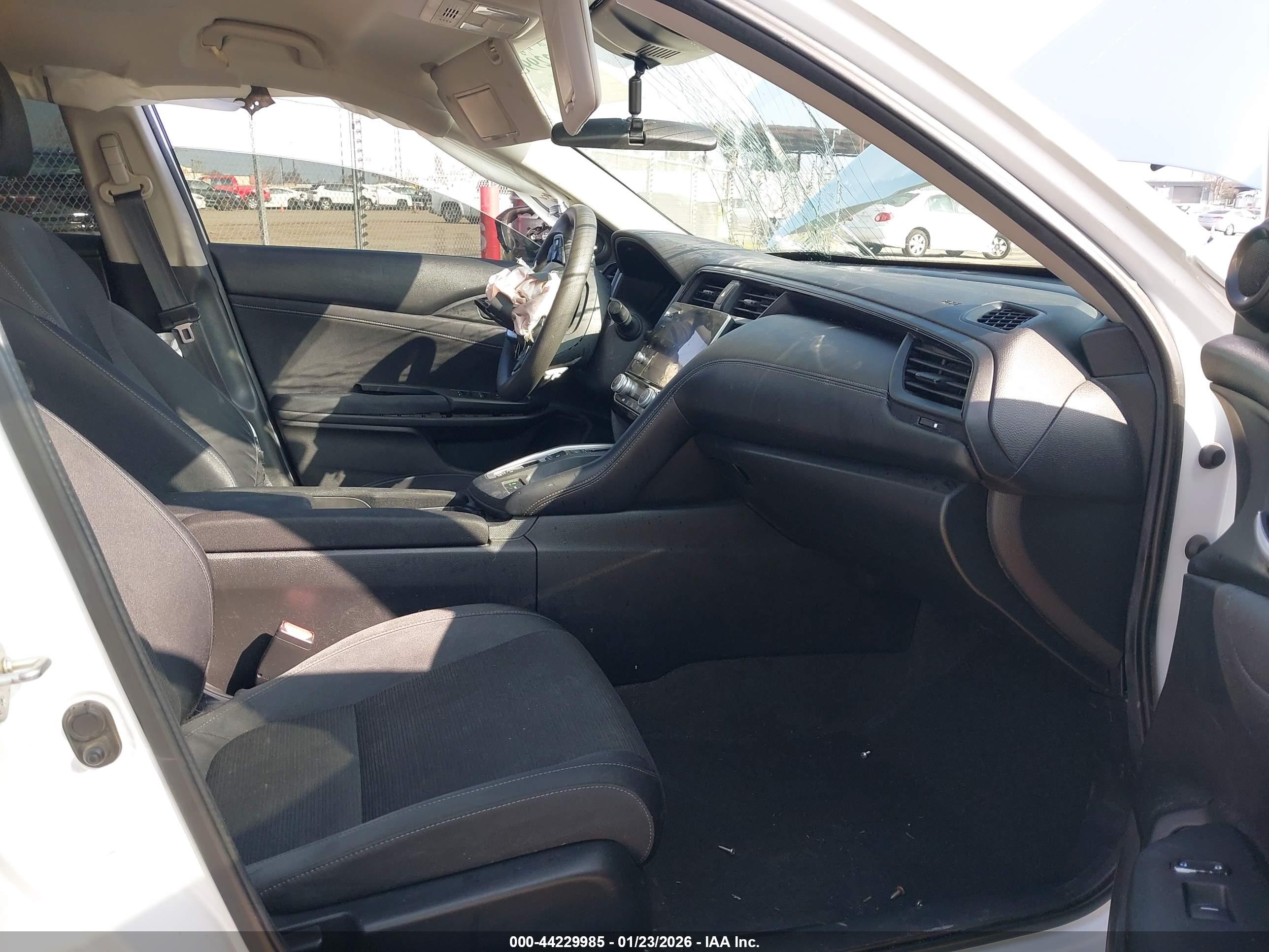 HONDA INSIGHT image 5