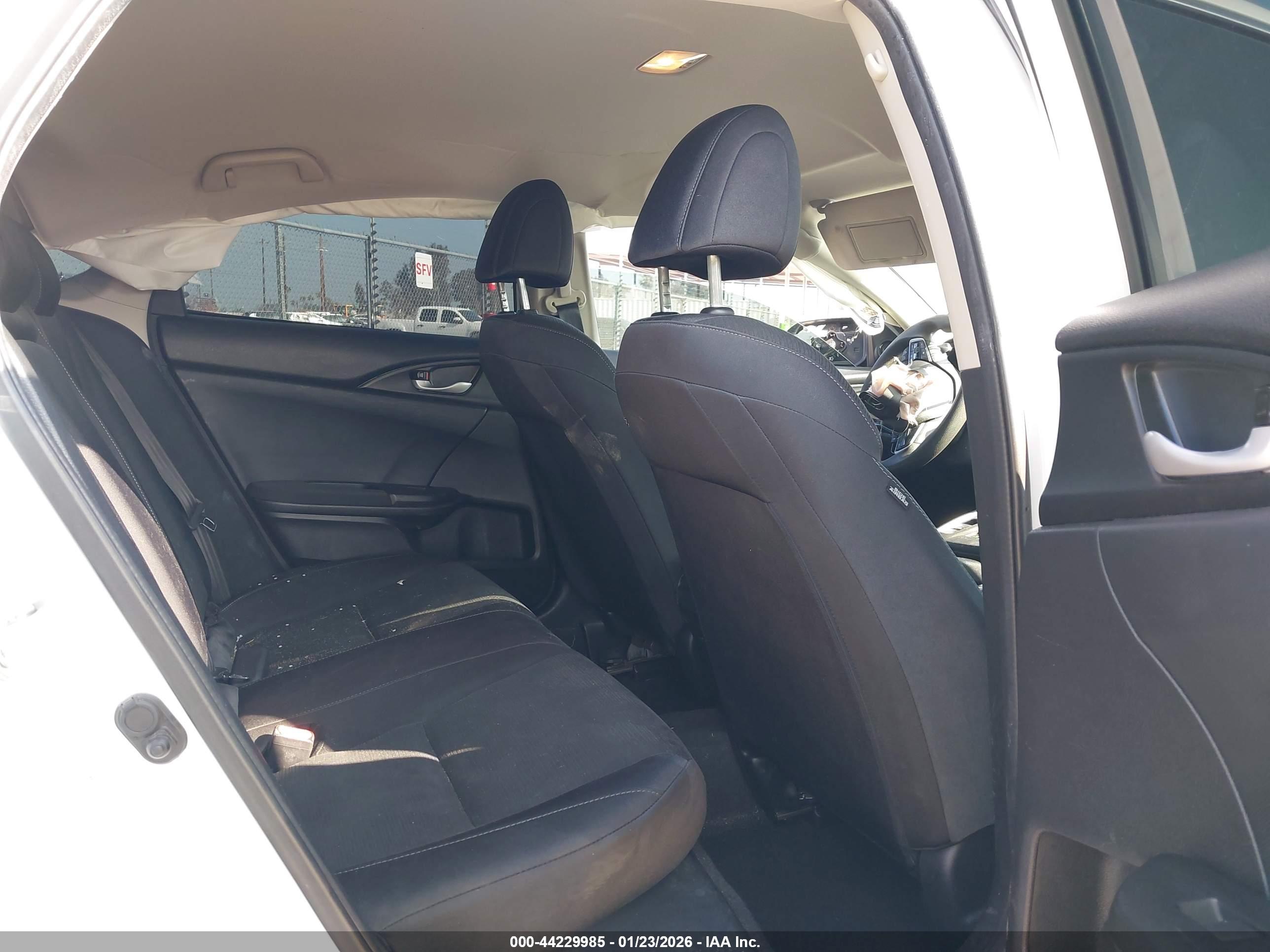 HONDA INSIGHT image 8