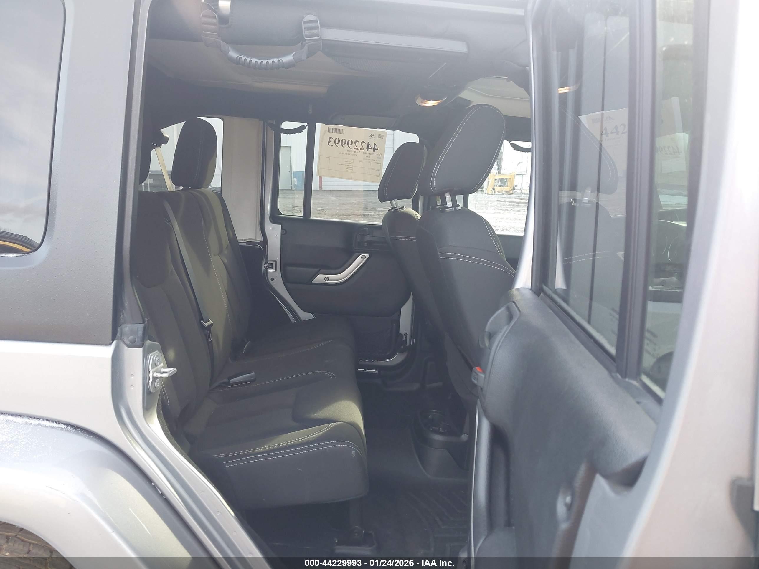 JEEP WRANGLER image 8