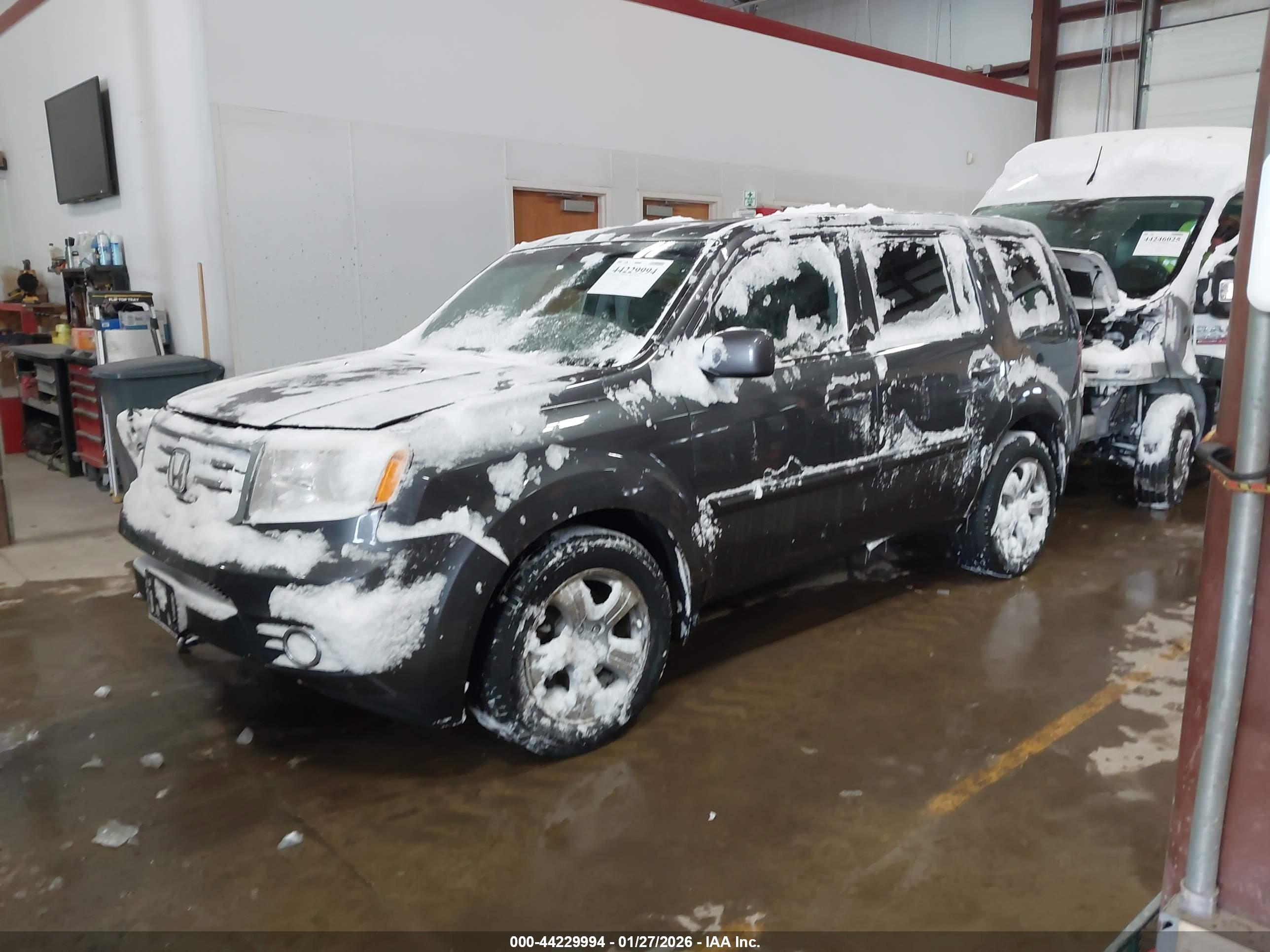 HONDA PILOT image 2