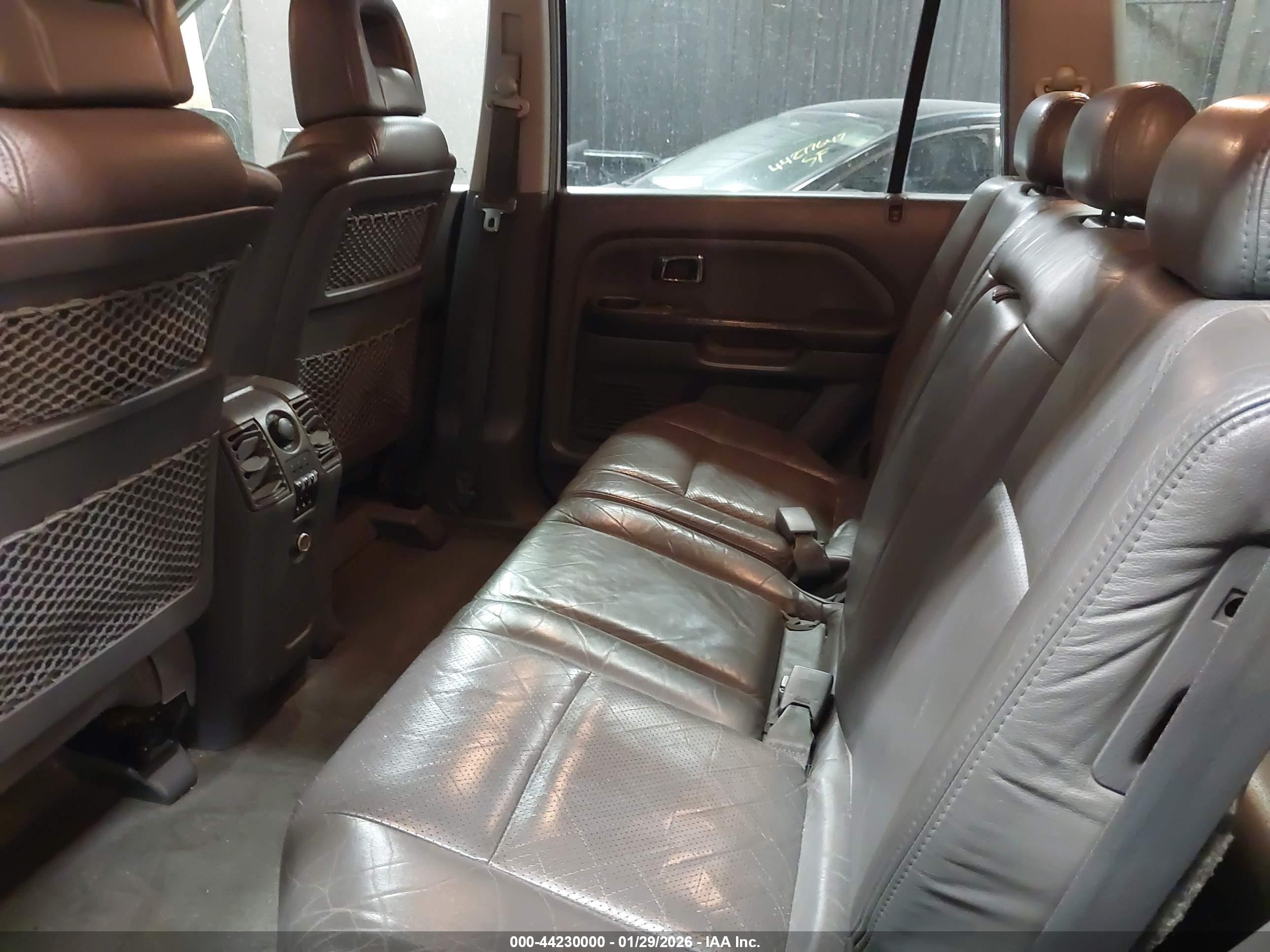 HONDA PILOT image 8