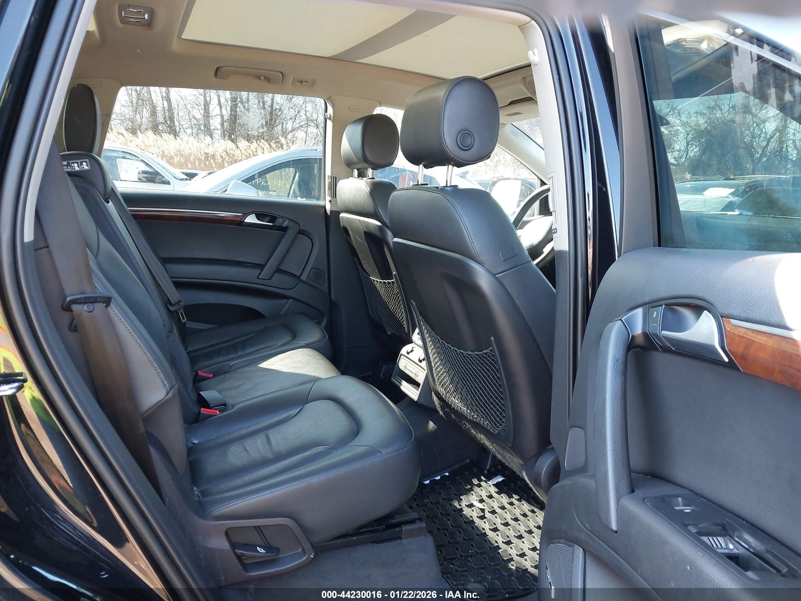 AUDI Q7 image 5